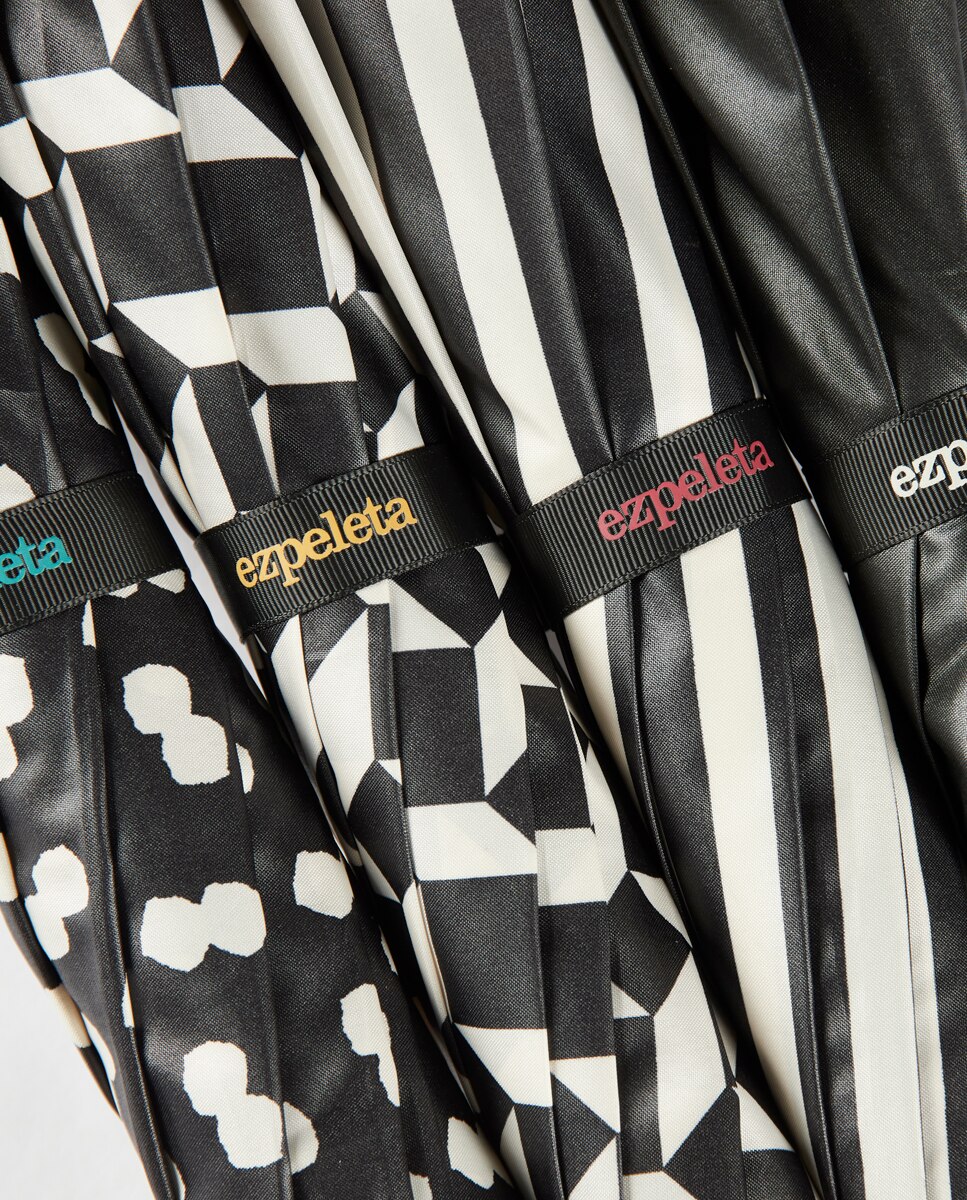 Guarda-Chuva Comprido Automático com Estampado e Punho Curvo - Preto Preto-3