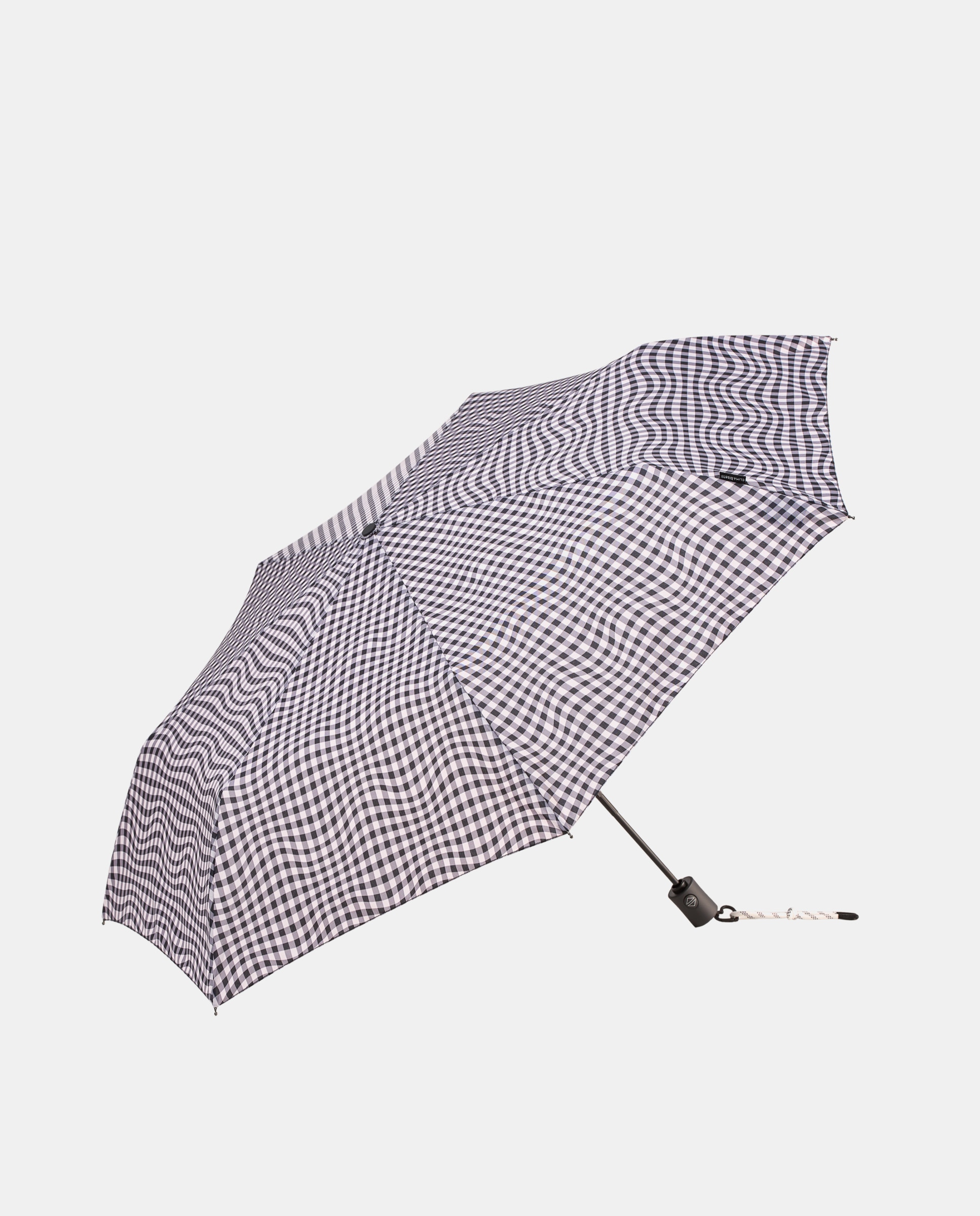 Imagem 0 de Guarda-Chuva Dobrável Open+Close "Vichy". Trata-se de um Guarda-Chuva com Tecnologia Windproof e Tecido de Poliéster Reciclado e Reciclável.