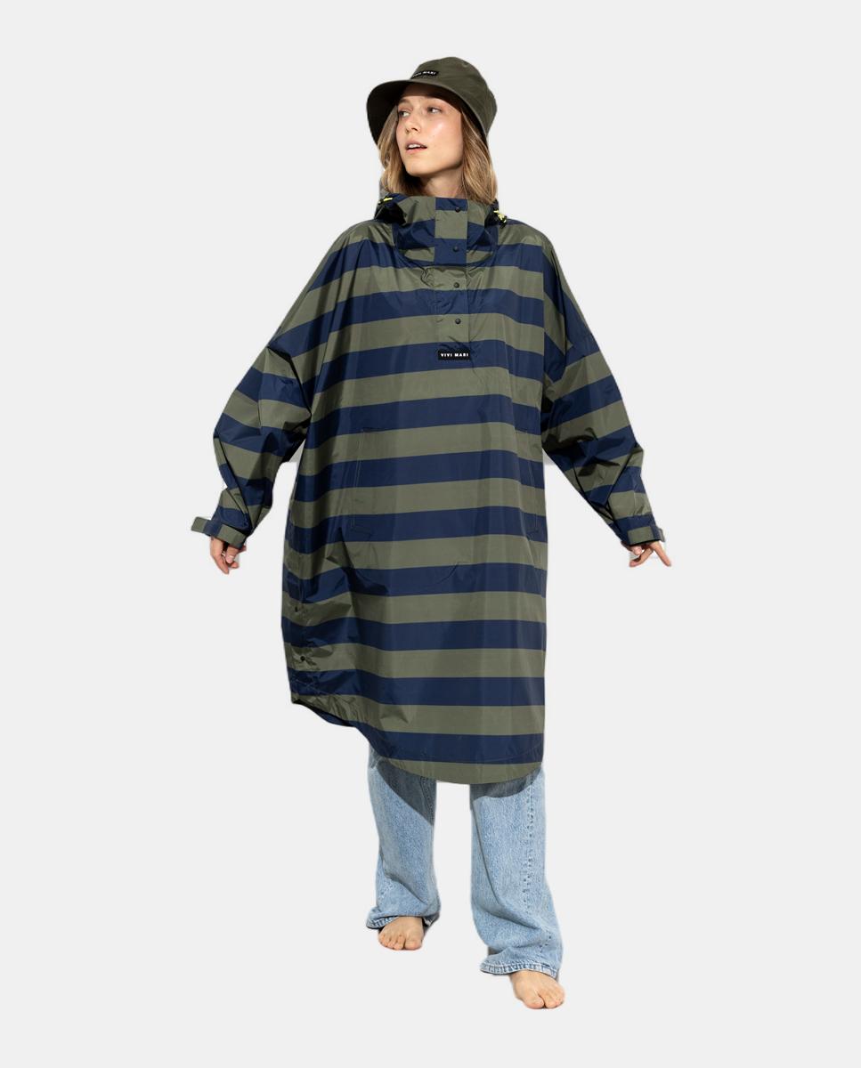 Imagem 0 de Impermeável Estampado