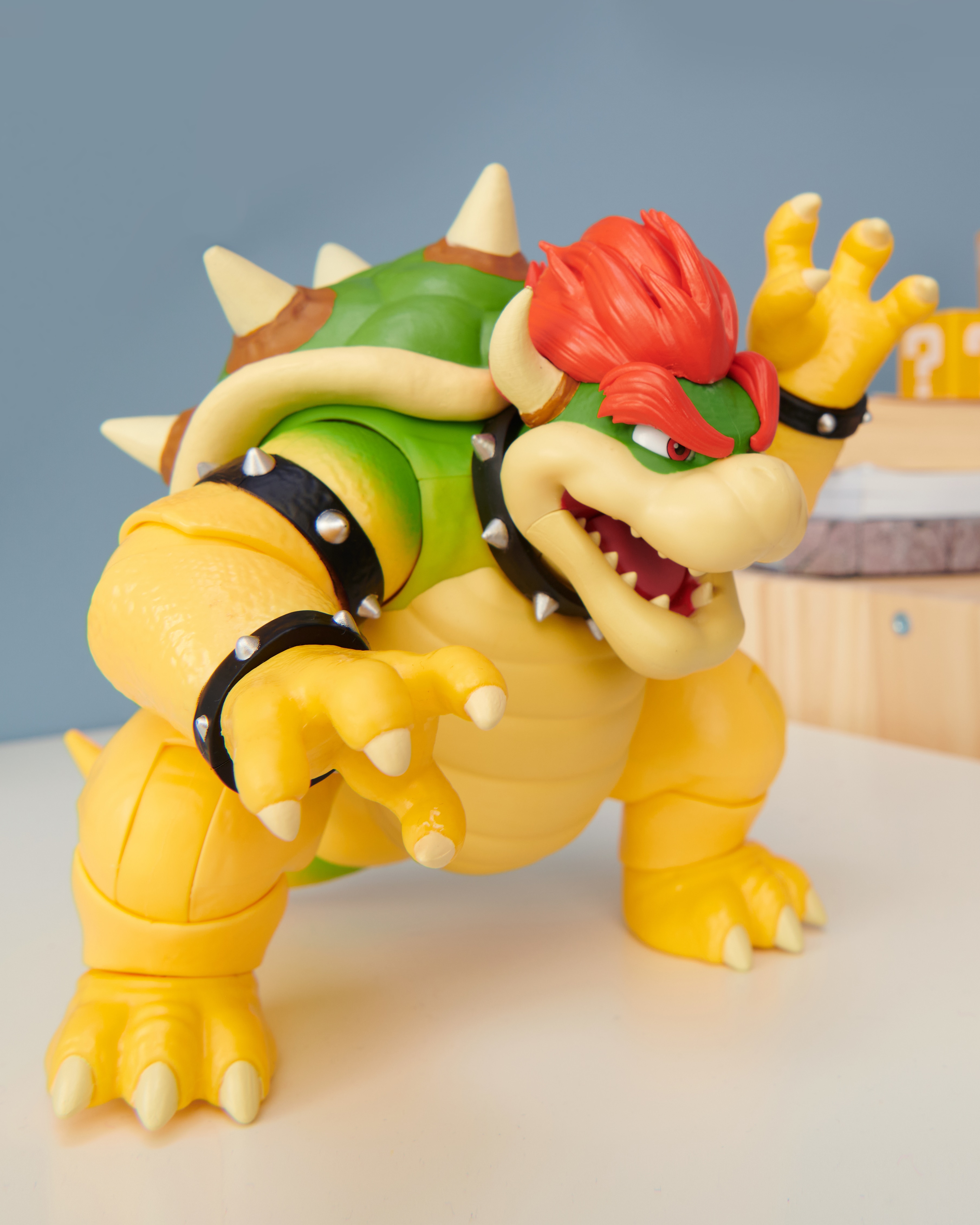 Figura Grande Bowser con funciones  Super Mario Bros La Película 12