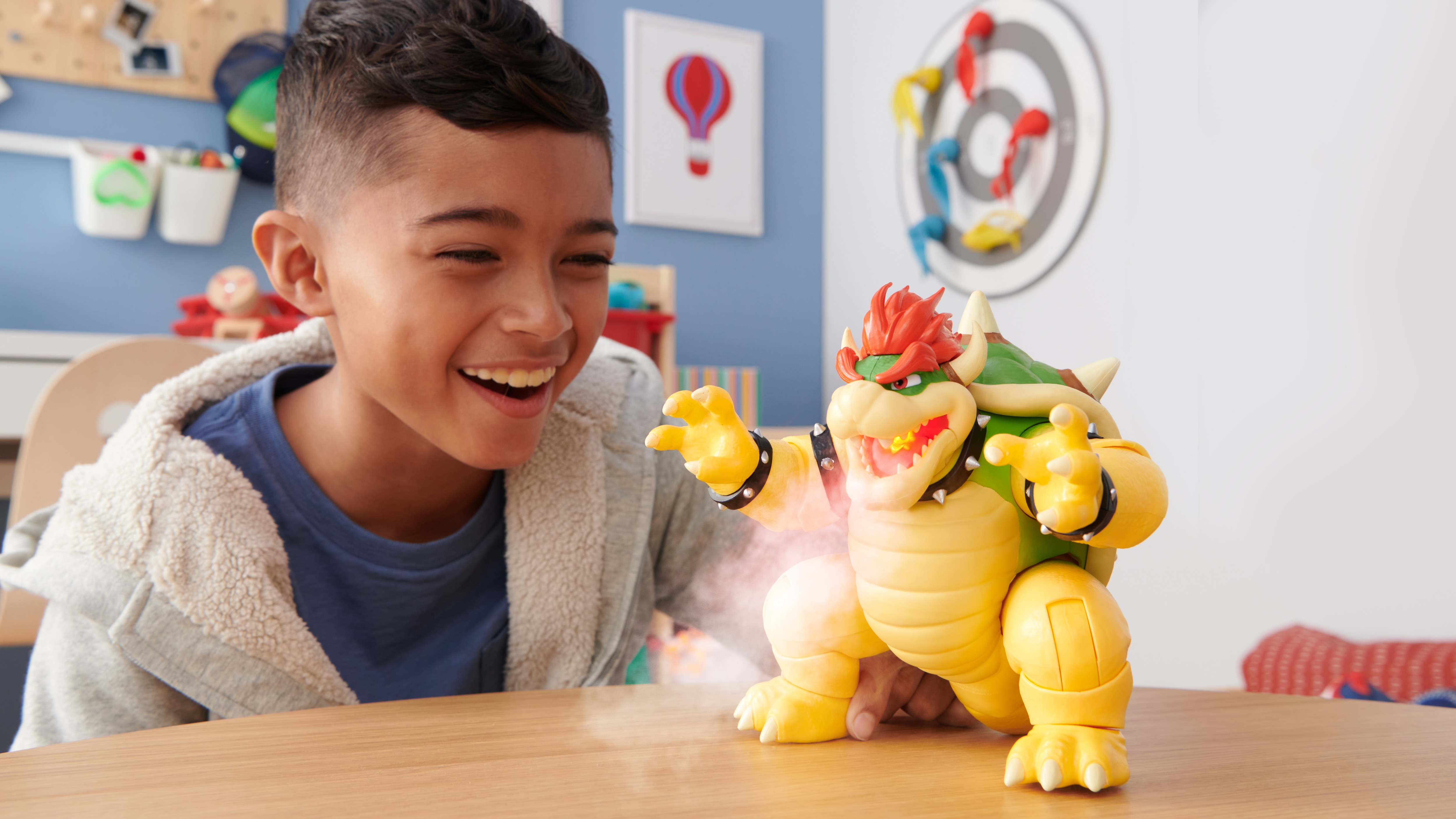 Figura Grande Bowser con funciones  Super Mario Bros La Película 13