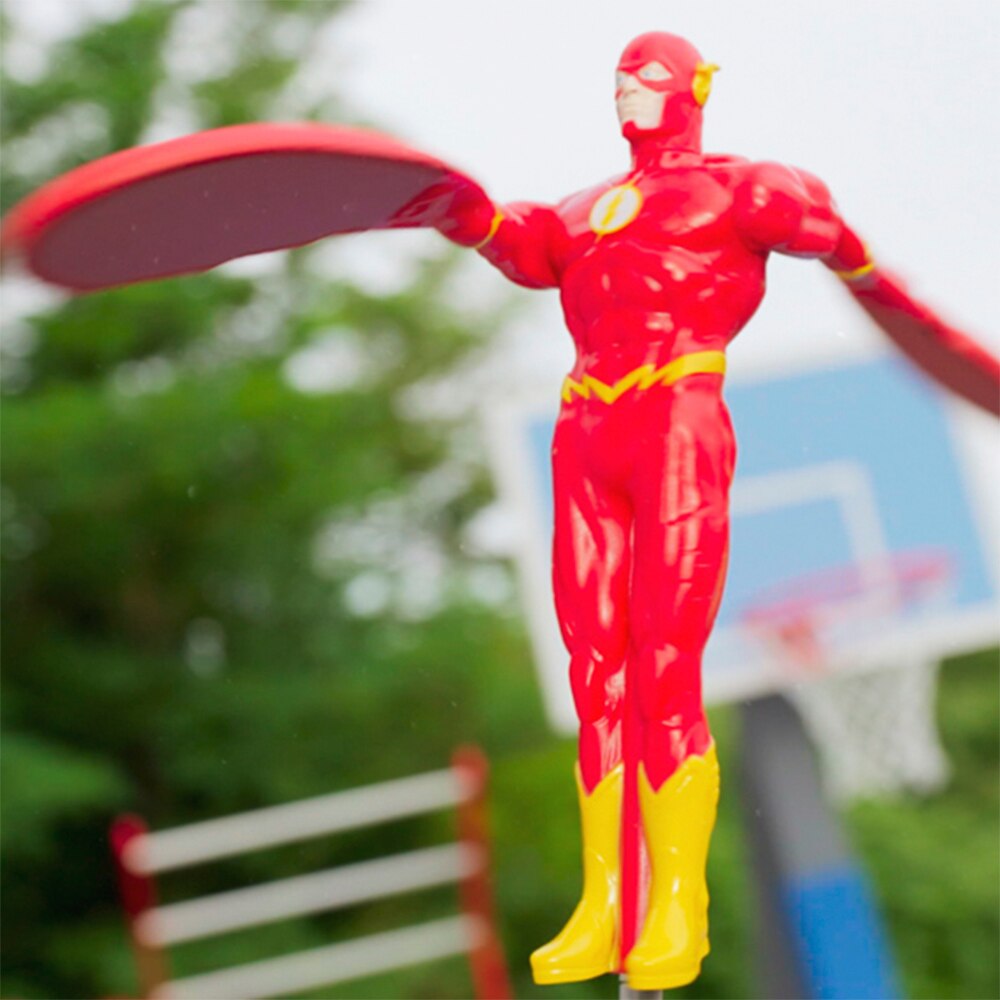 Figura voladora DC Comics Flying Heroes modelos surtidos 9