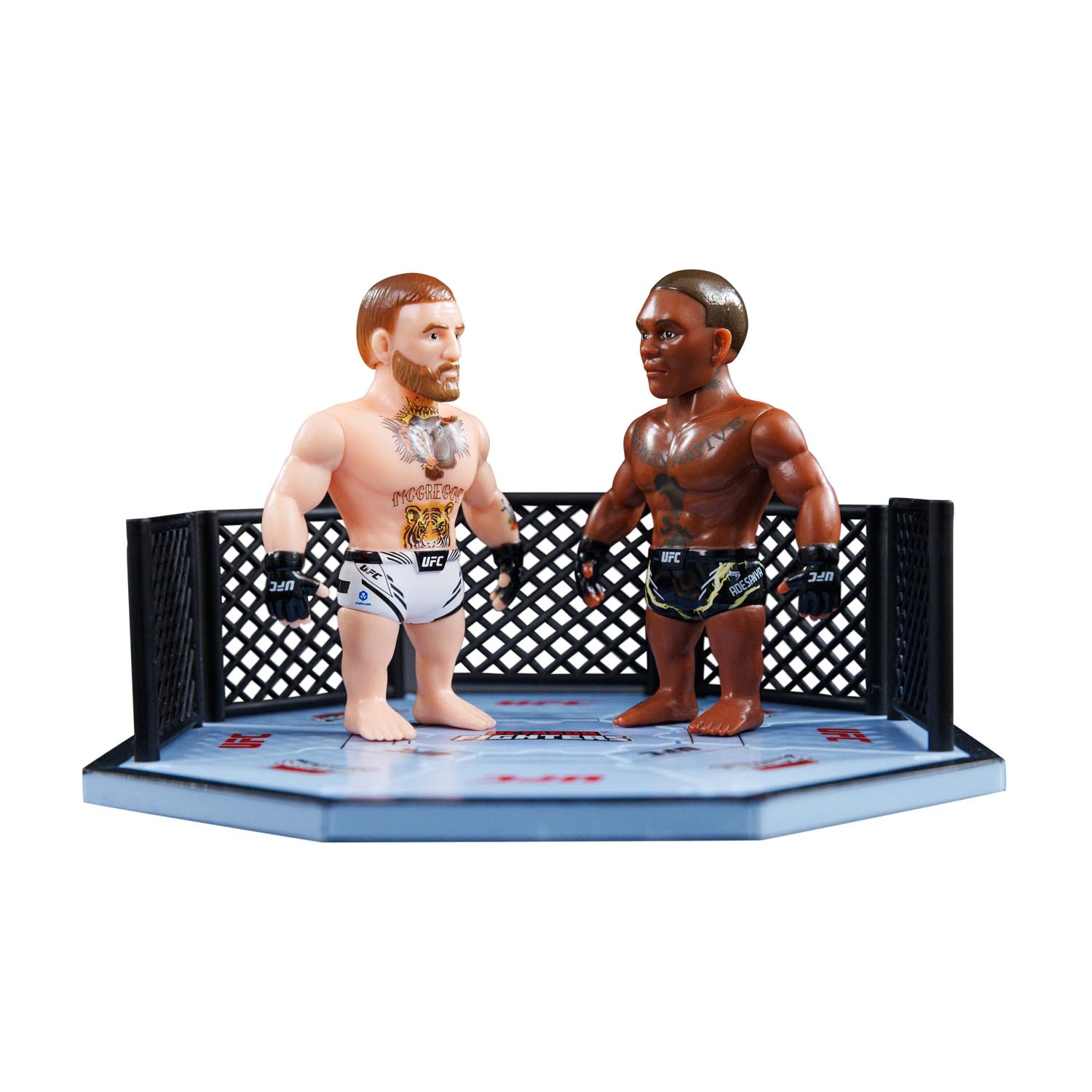 UFC punching bag que incluye figura articulada 7,5 cms y set de lucha 27