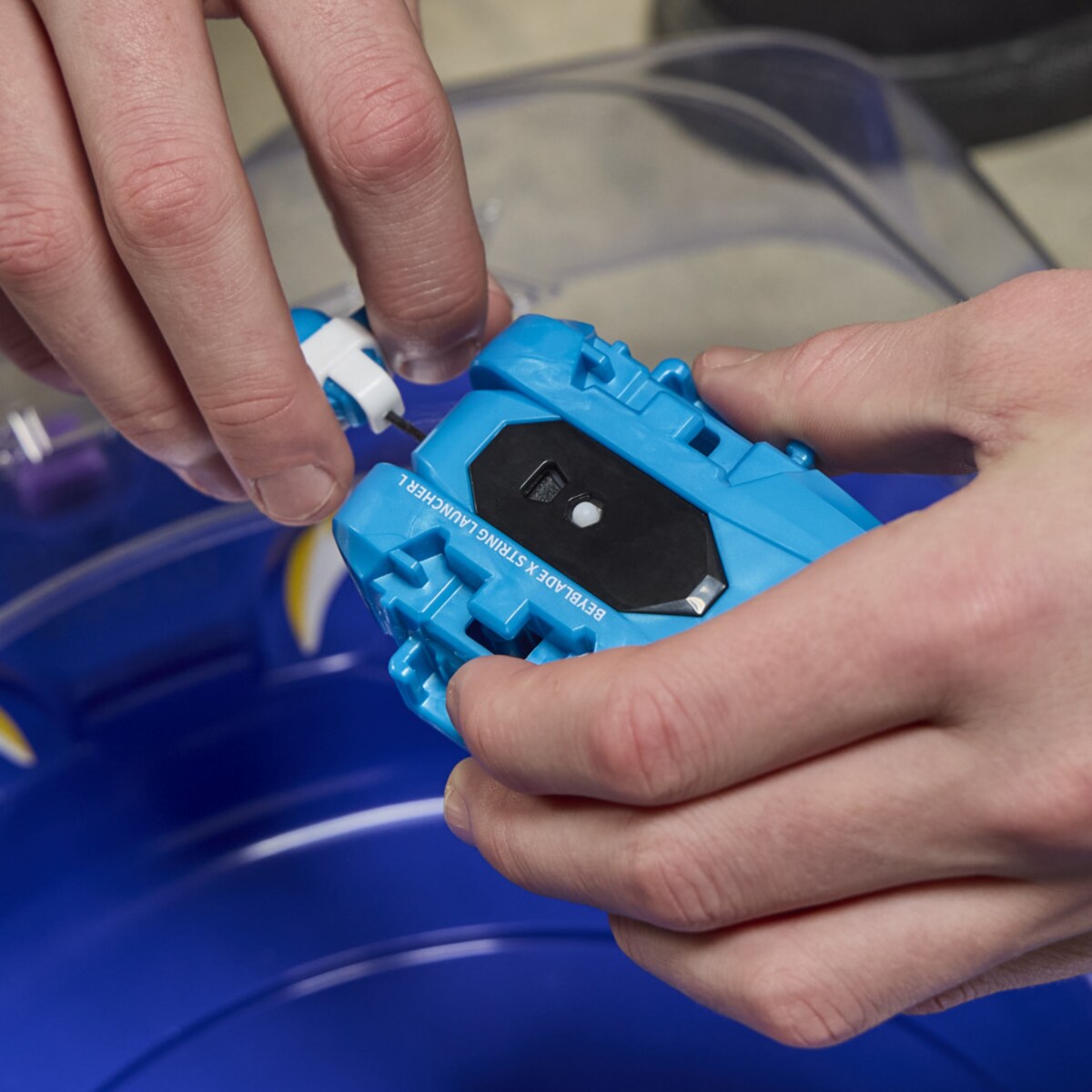 Lançador X Cobalt Beyblade 6