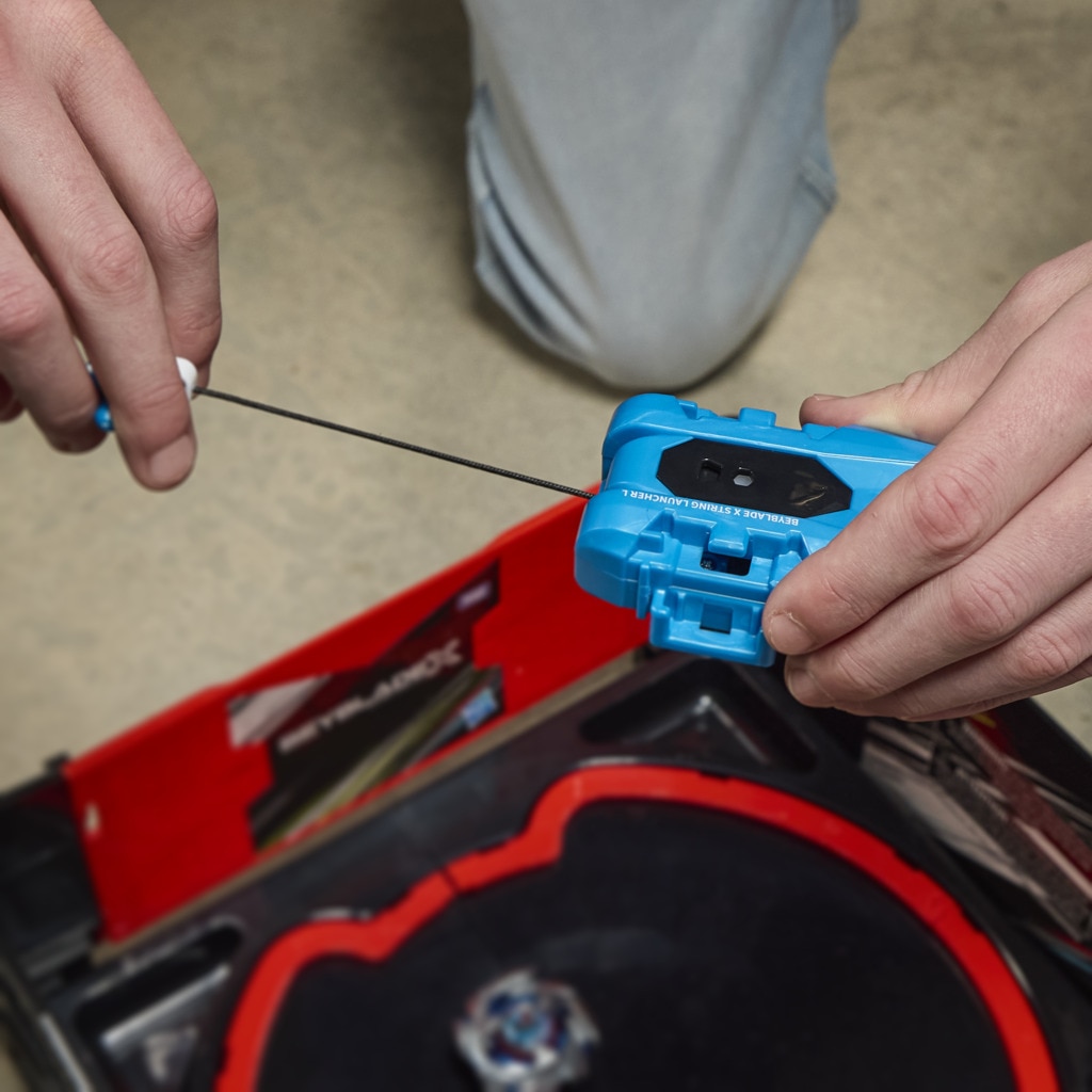 Lançador X Cobalt Beyblade 10