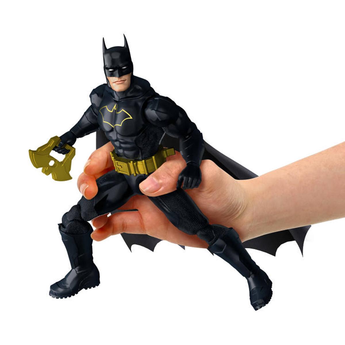 Imagen 3 de Figura Batman Premier 16 5 cm con 22 articulaciones capa de tela accesorios y soporte para armas DC Comics DC