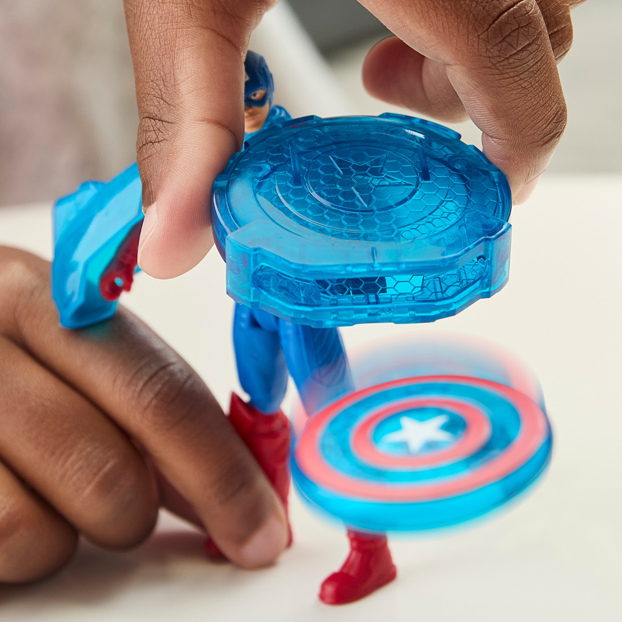 Moto lanzaescudos del Capitán América Epic World of Action Avengers Marvel Hasbro 10