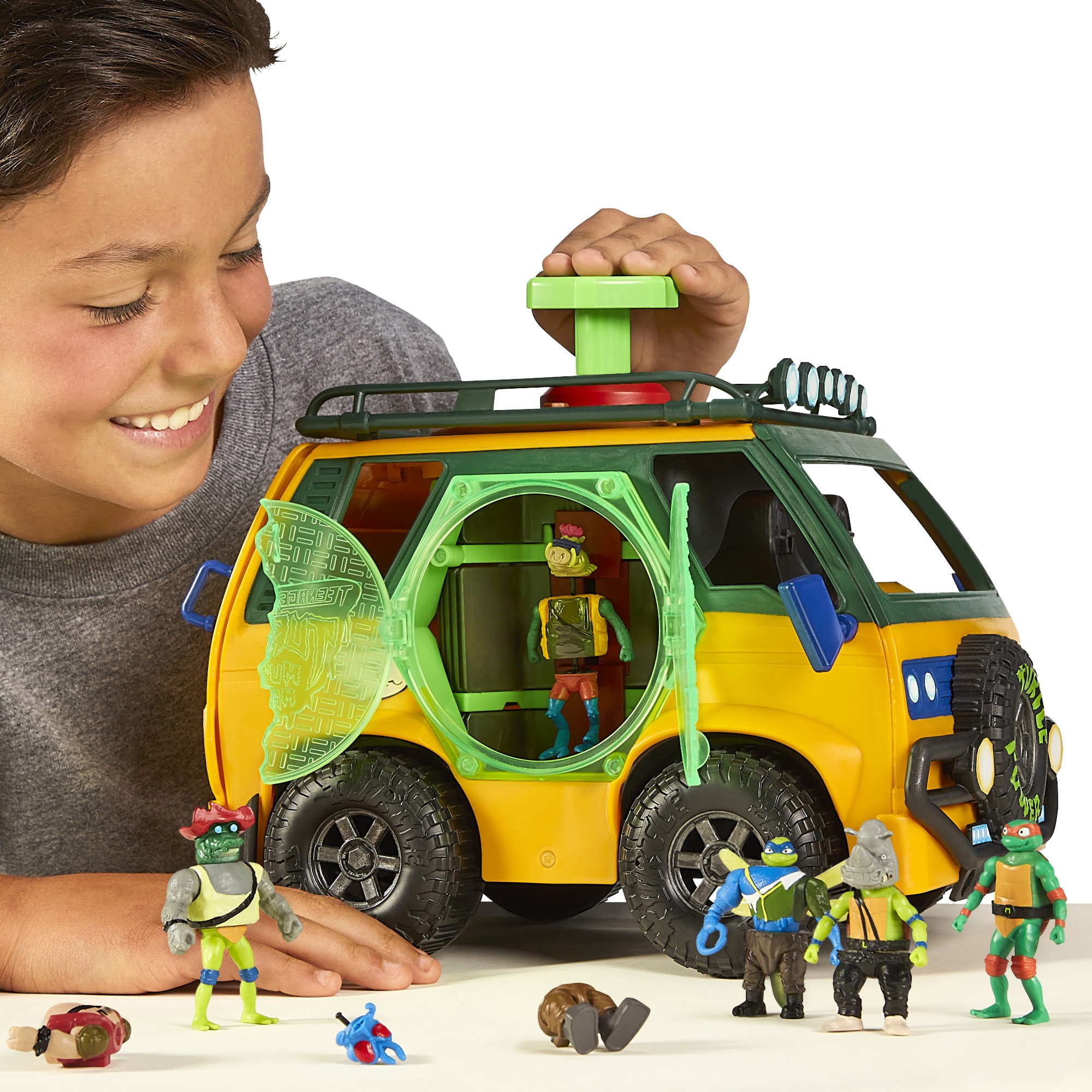 Figura Estación Mutante w/6  TMNT Famosa 3