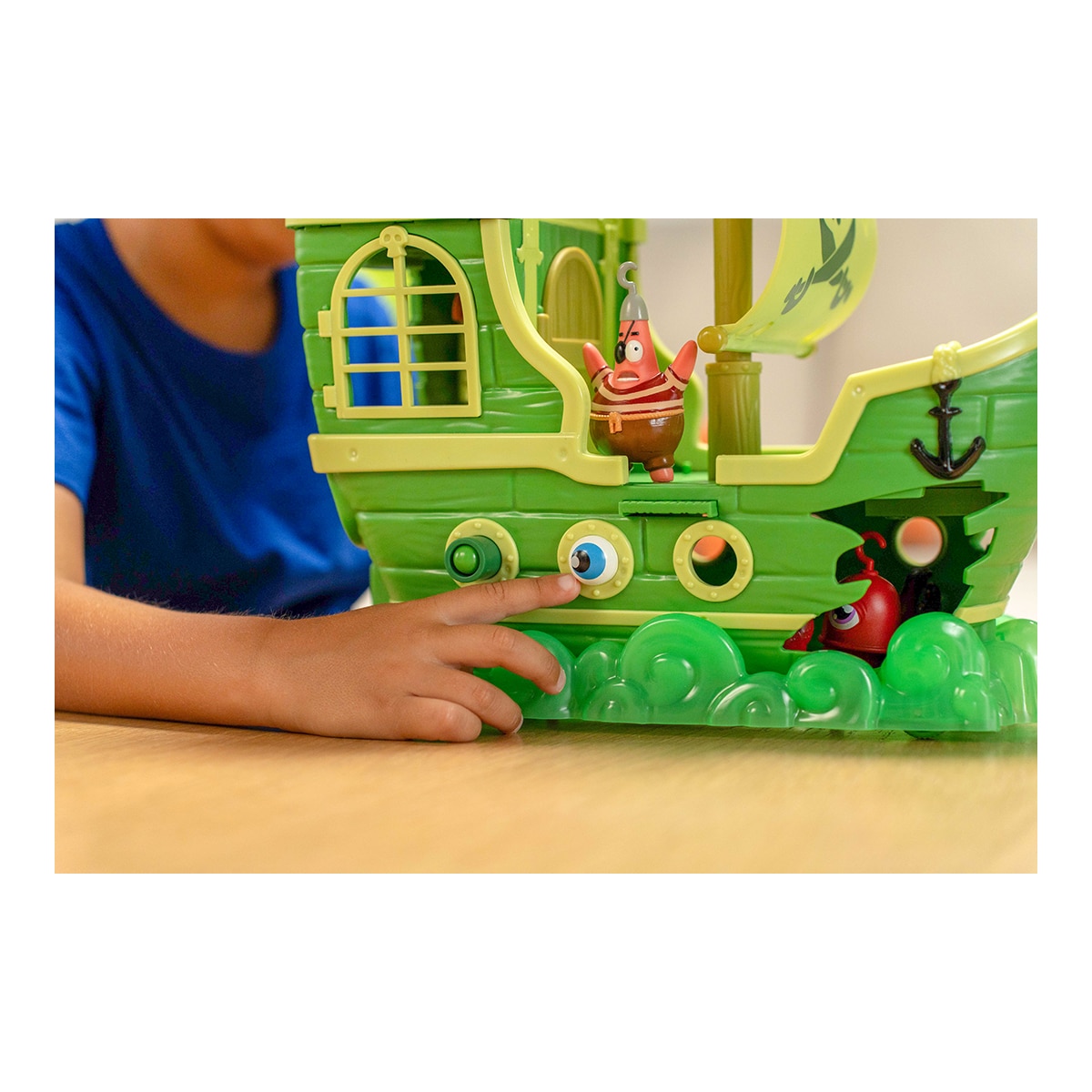 Barco Aventura Pirata con el Holandés Volador Bob Esponja Funrise Toys 2