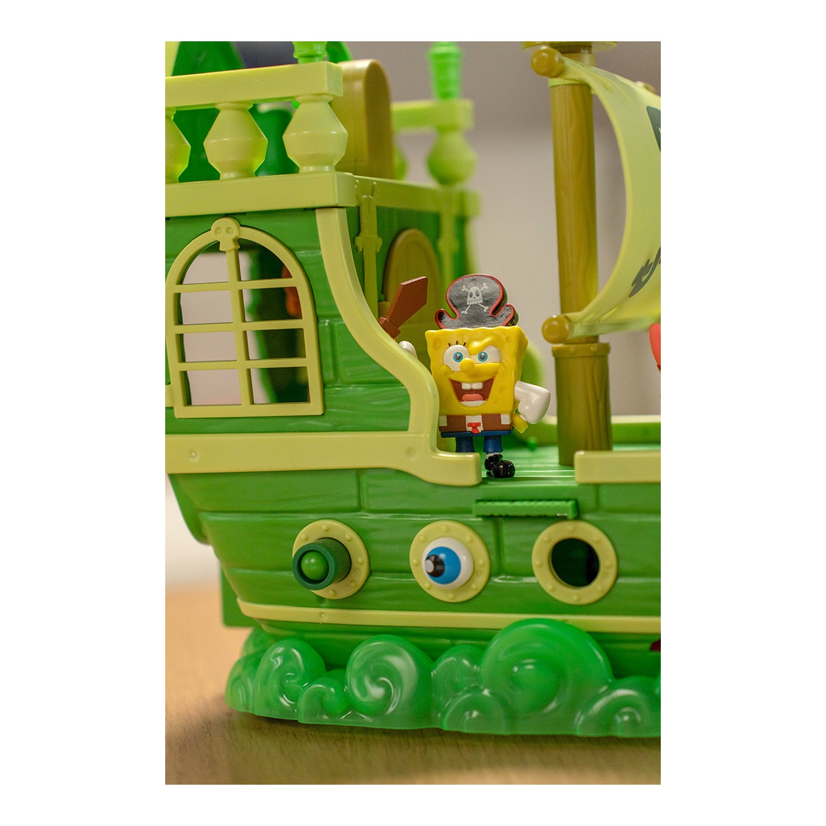 Barco Aventura Pirata con el Holandés Volador Bob Esponja Funrise Toys 6