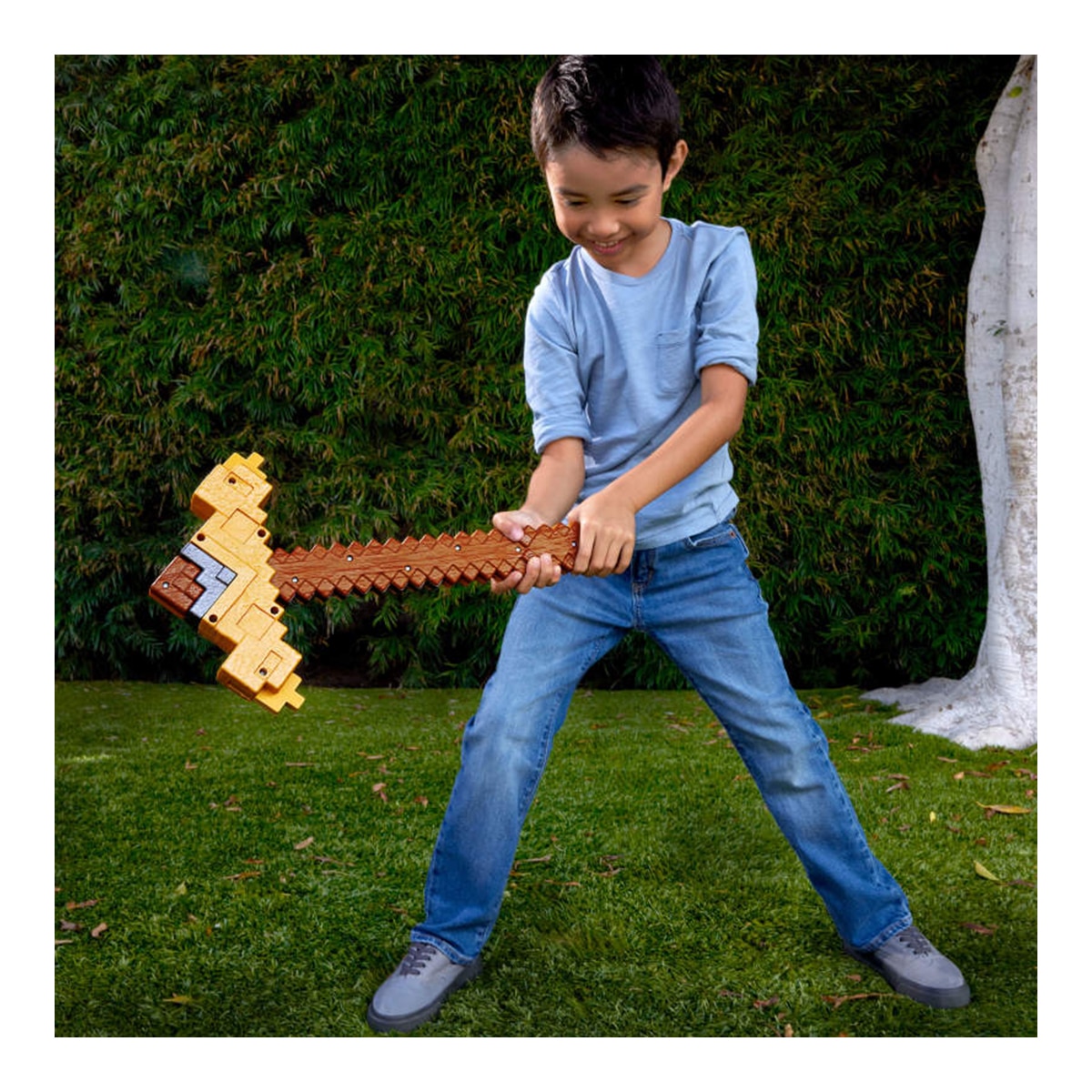 Imagen 3 de Accesorio transformable inspirado en el videojuego Minecraft Espada-Pico 2 en 1 Minecraft Mattel