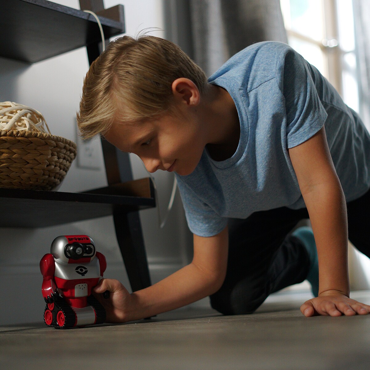 Spybot, o robô guardião 7