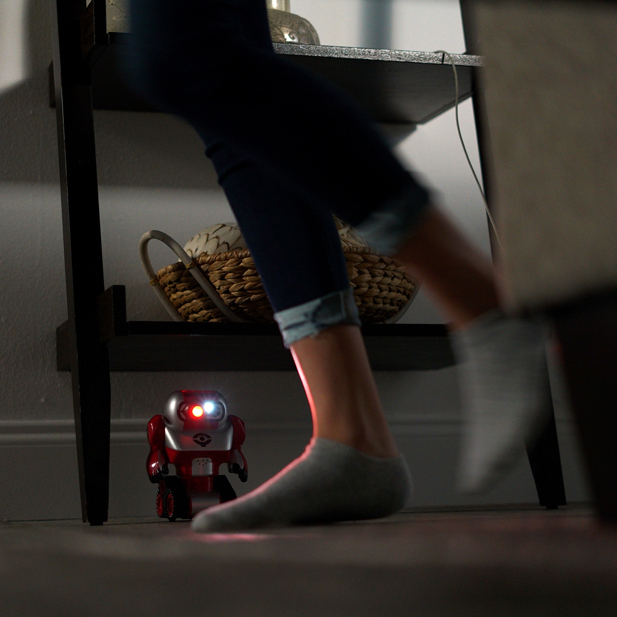 Spybot, o robô guardião 8