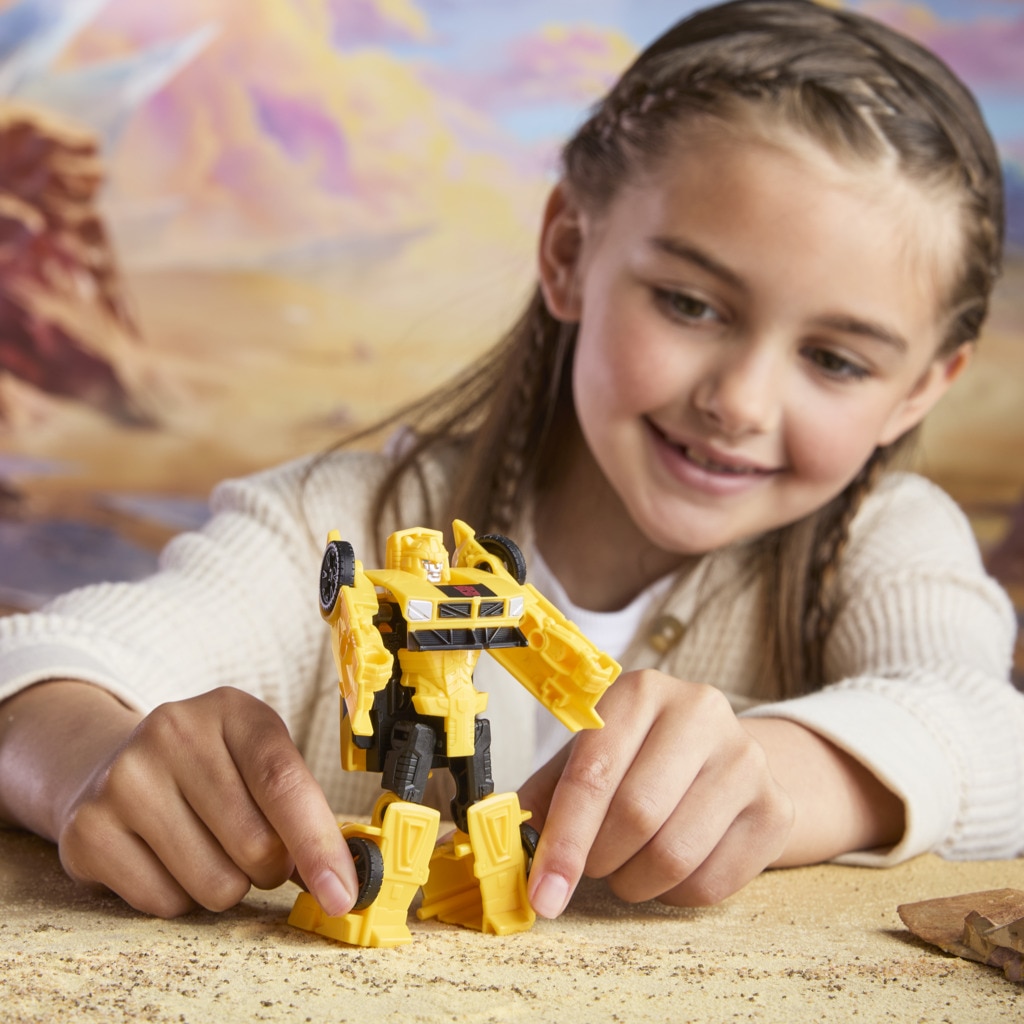 Transformers Cyberworld Figura Blindado Cyber Changers, 10cm 24