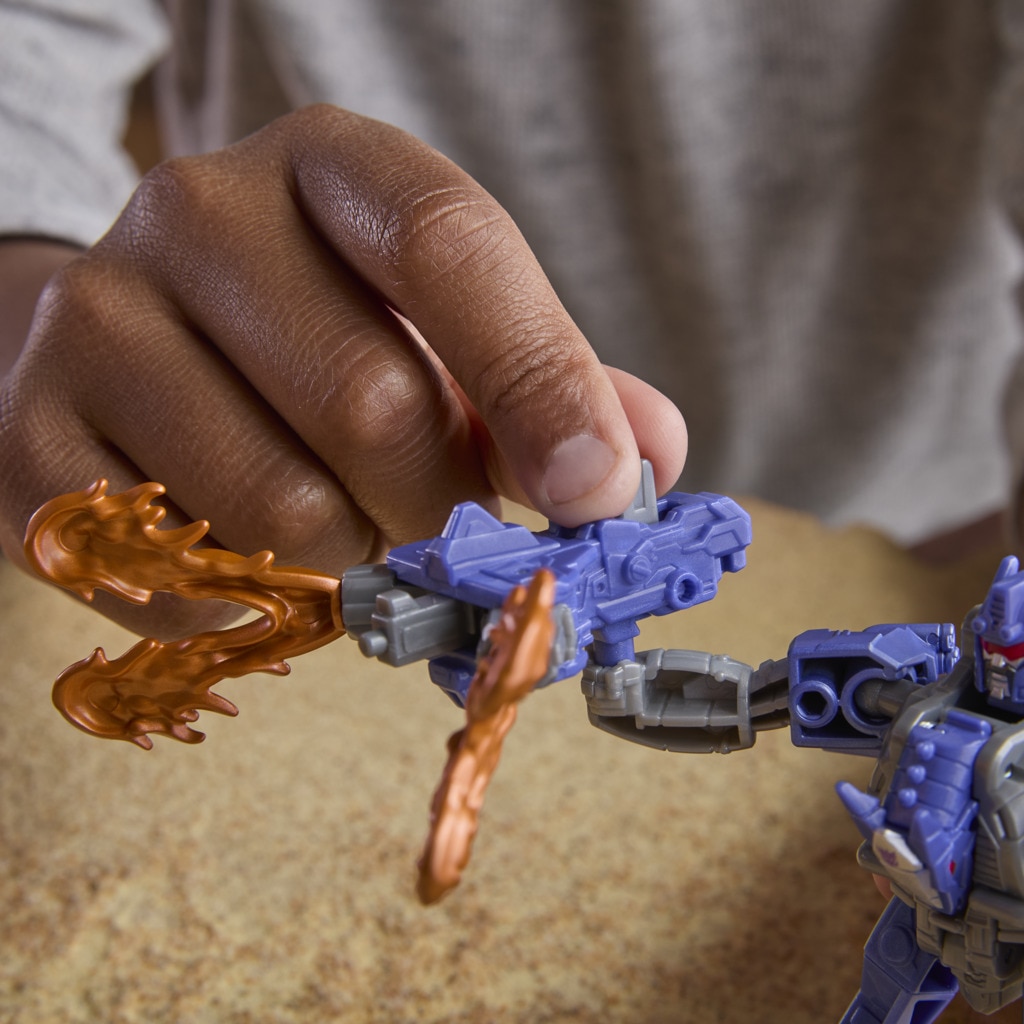 Transformers Cyberworld Figura Blindado Cyber Changers, 10cm 26