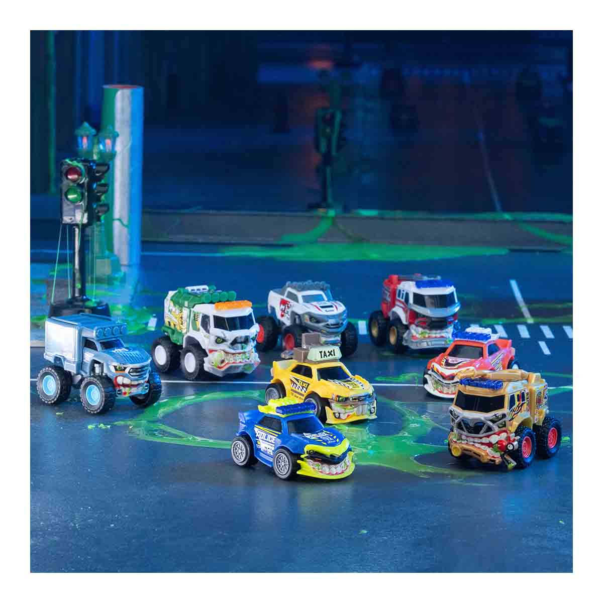 Huevo Sorpresa 20 Coche para montar de 8,5cm Motor Mutants Dickie 19