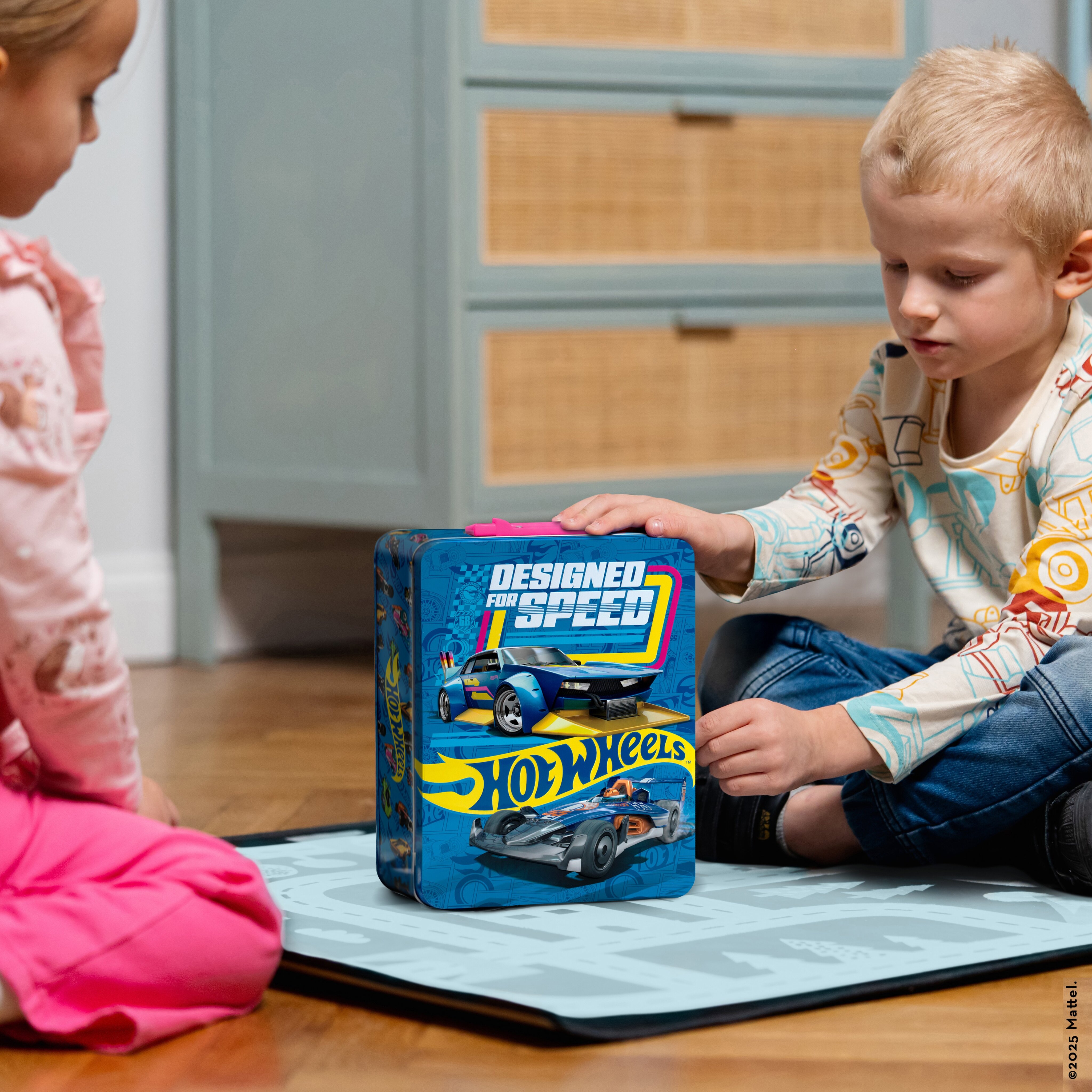 Estuche colección Hot Wheels metal grande 3