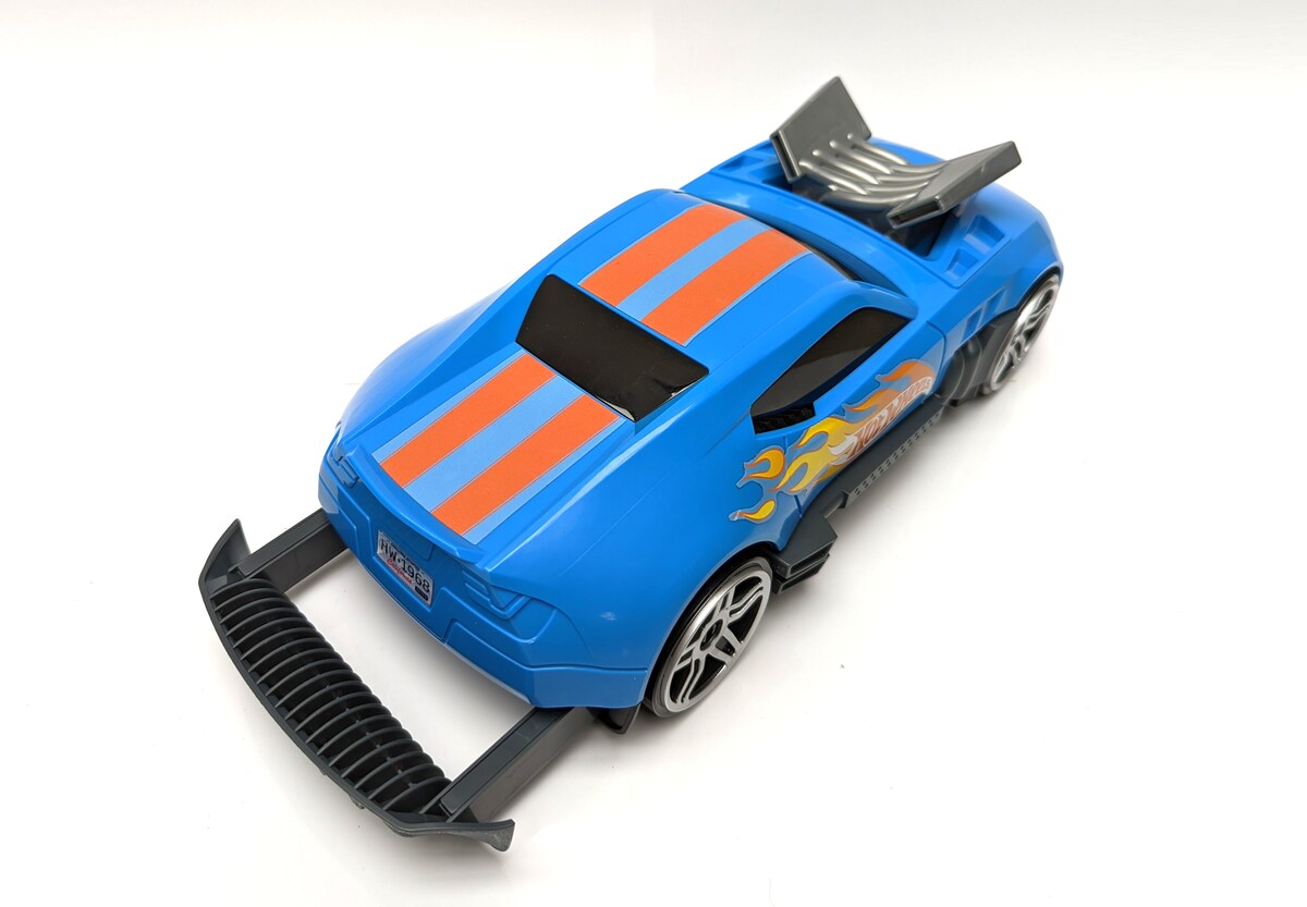 Coche de carreras portacoches Hot Wheels en · Hot Wheels · El