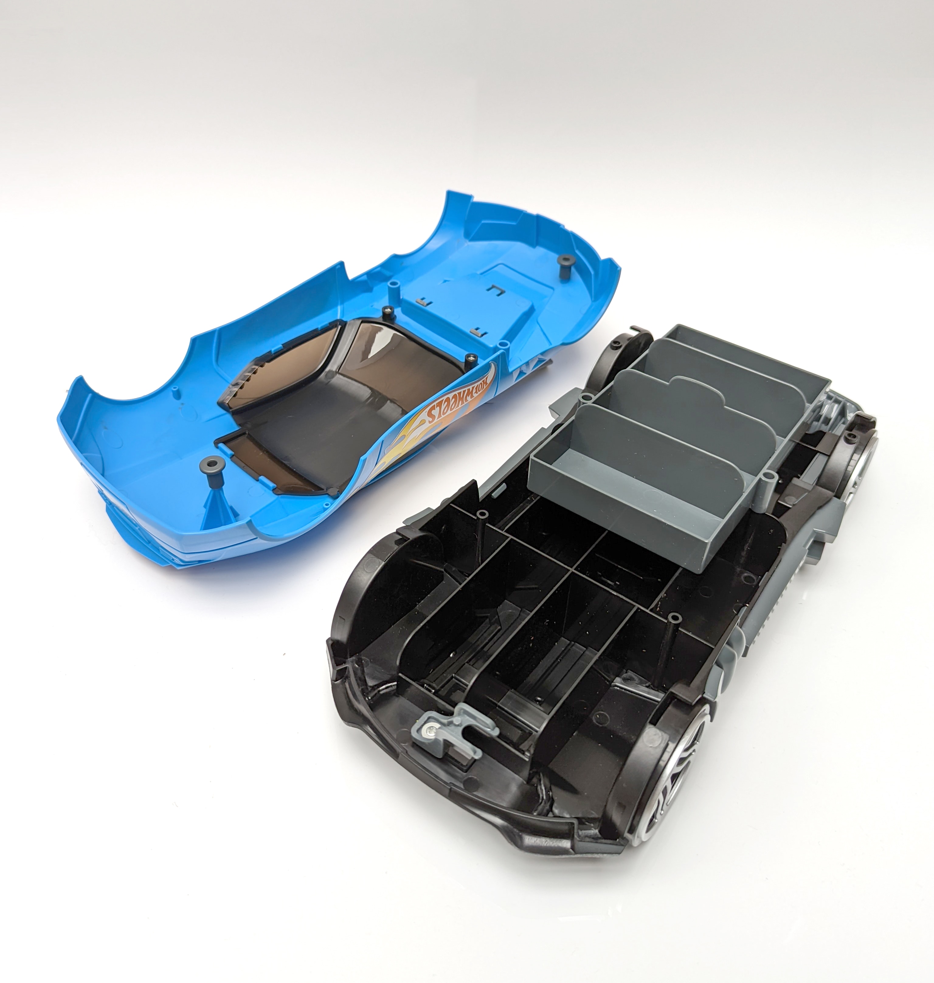 Coche de carreras portacoches Hot Wheels 2 en 1 13