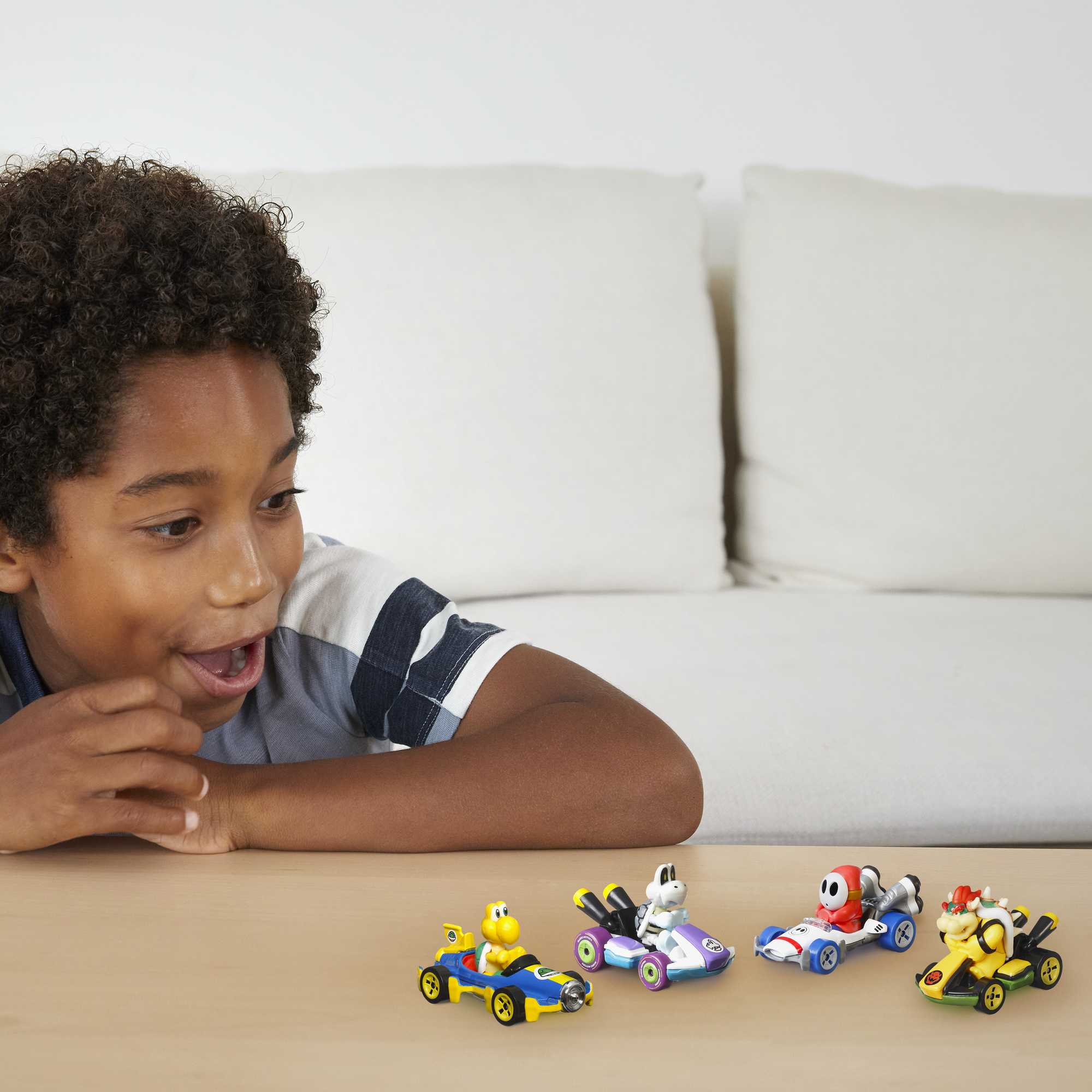 Vehiculo Hot Wheels Mario Kart conjunto de 4 personajes Hot Wheels 3