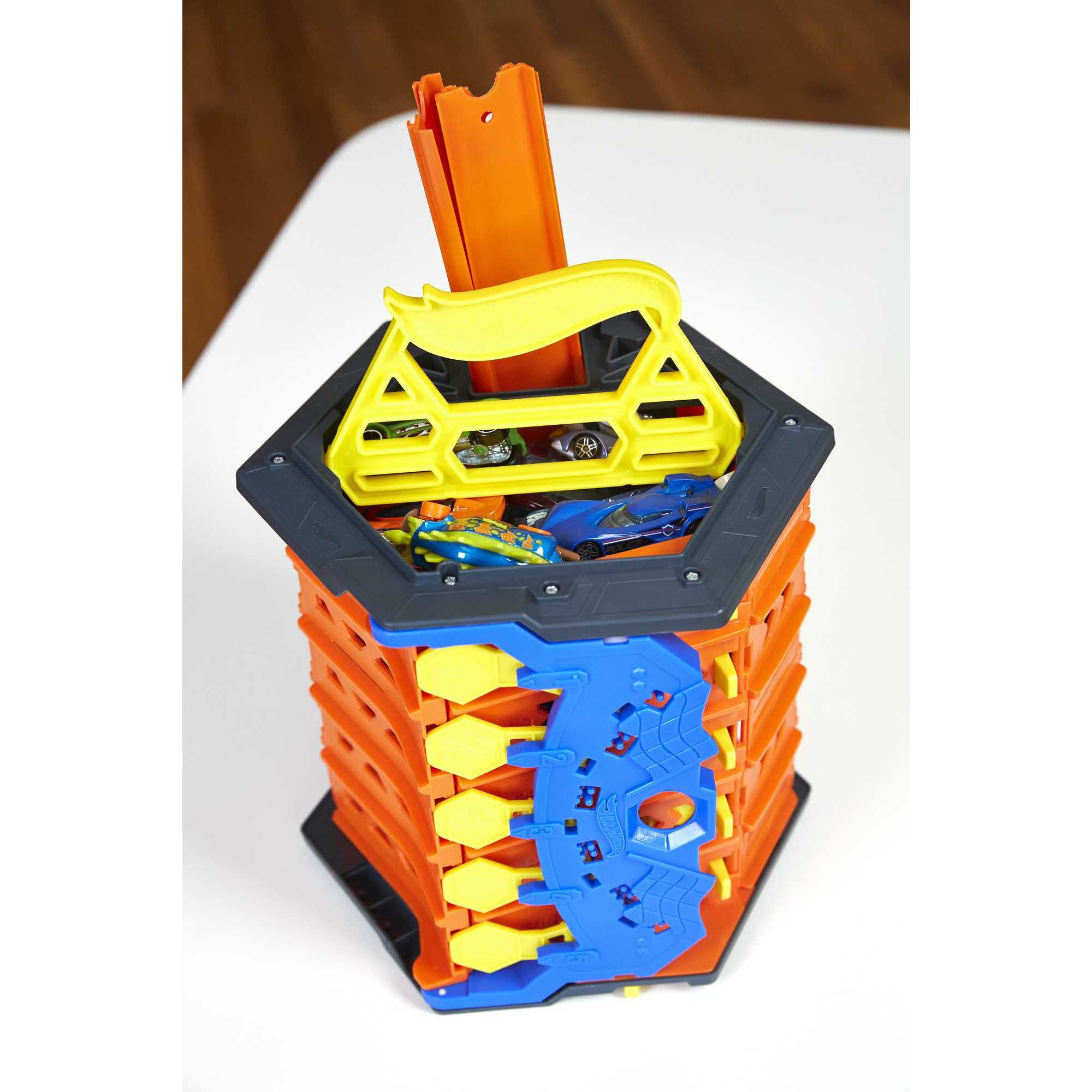 Pista enrollable Hot Wheels 4