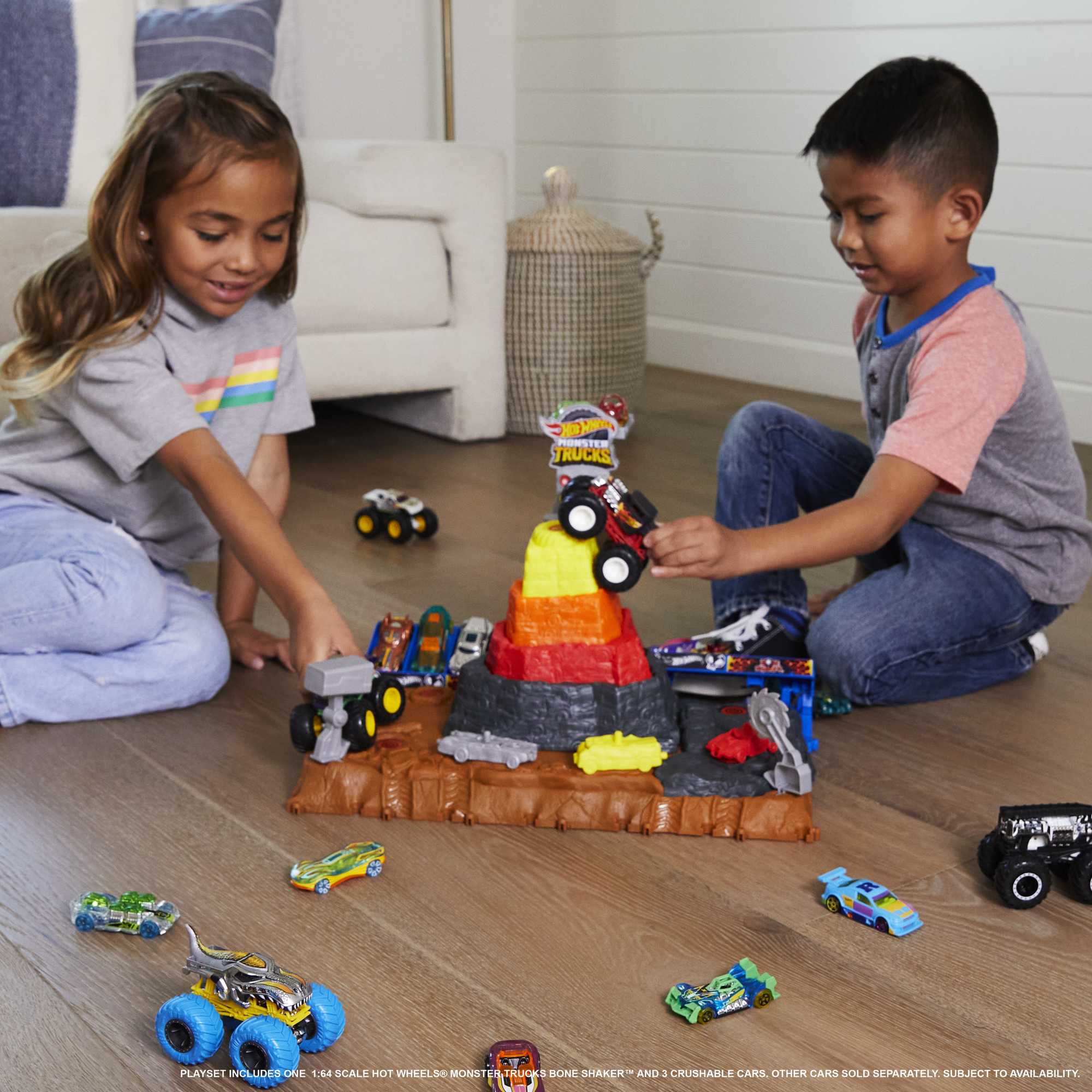 Pista Central para coches de juguete Monster Trucks Hot Wheels 2