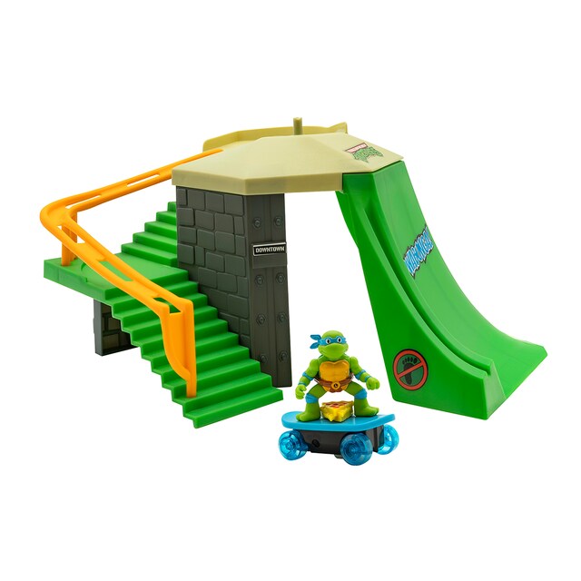 Imagen 0 de Mini Skate Park Mayhem de 31 cm con 1 Figura de Skater de Tortugas Ninja