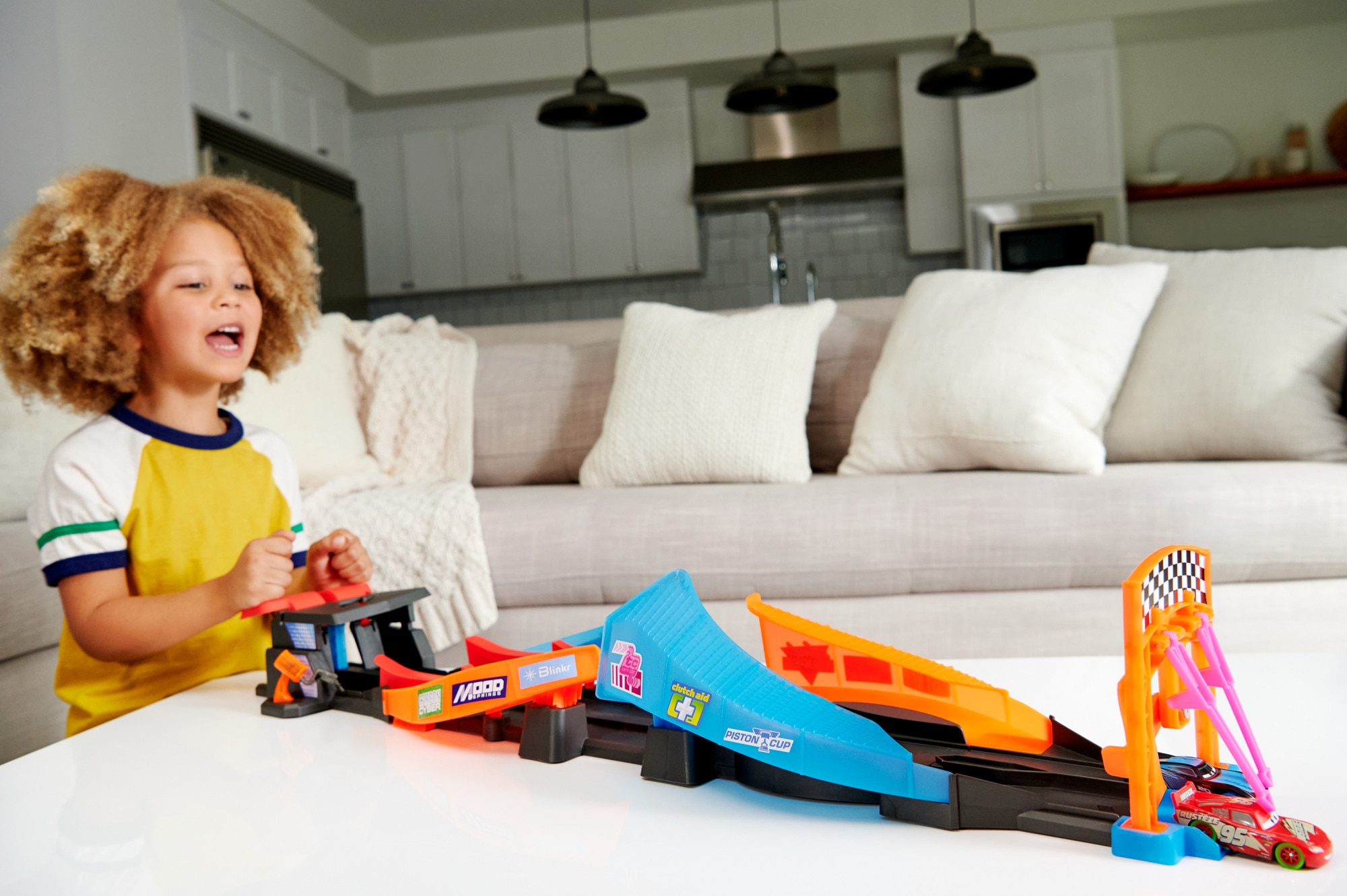 Pista para coches de juguete surtido Night Racing Disney Pixar Cars Mattel 3