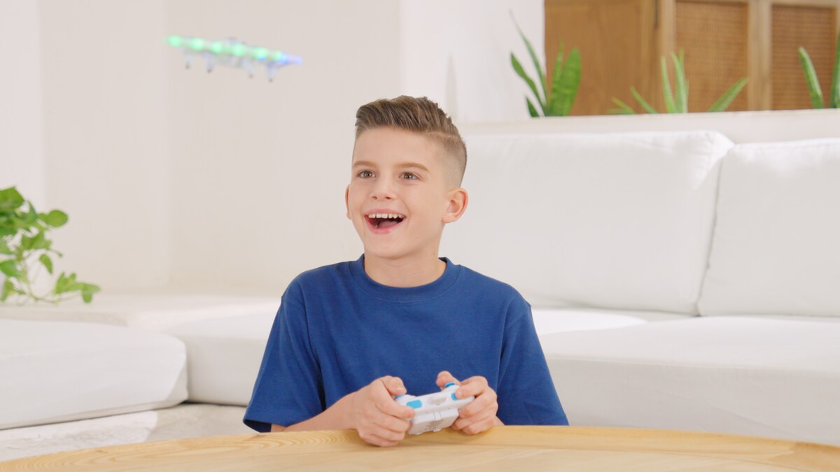 Neon dron acrobático, con transmisión 2.4 GHz de 3 canales y luces LED 12