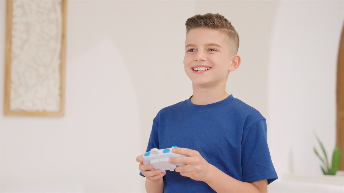 Neon dron acrobático, con transmisión 2.4 GHz de 3 canales y luces LED 15