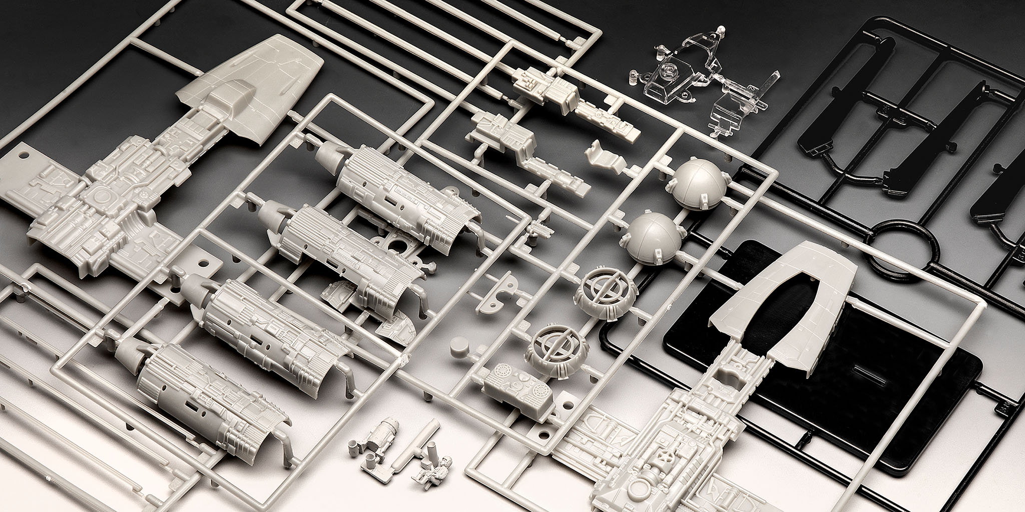Maqueta Y-wing Fighter con accesorios básicos Star Wars Revell 8