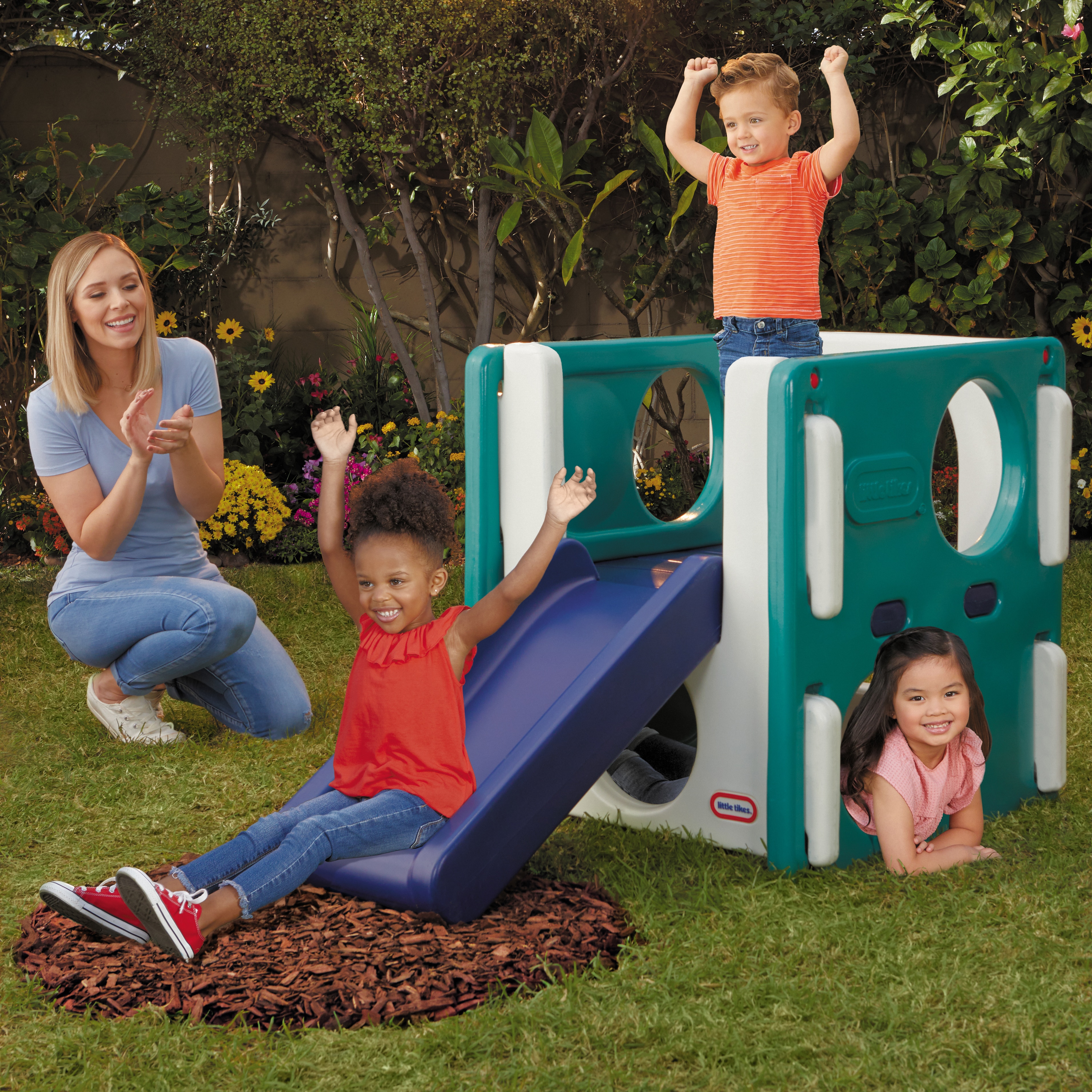 Tobogan con parque de juegos Little Tikes 4