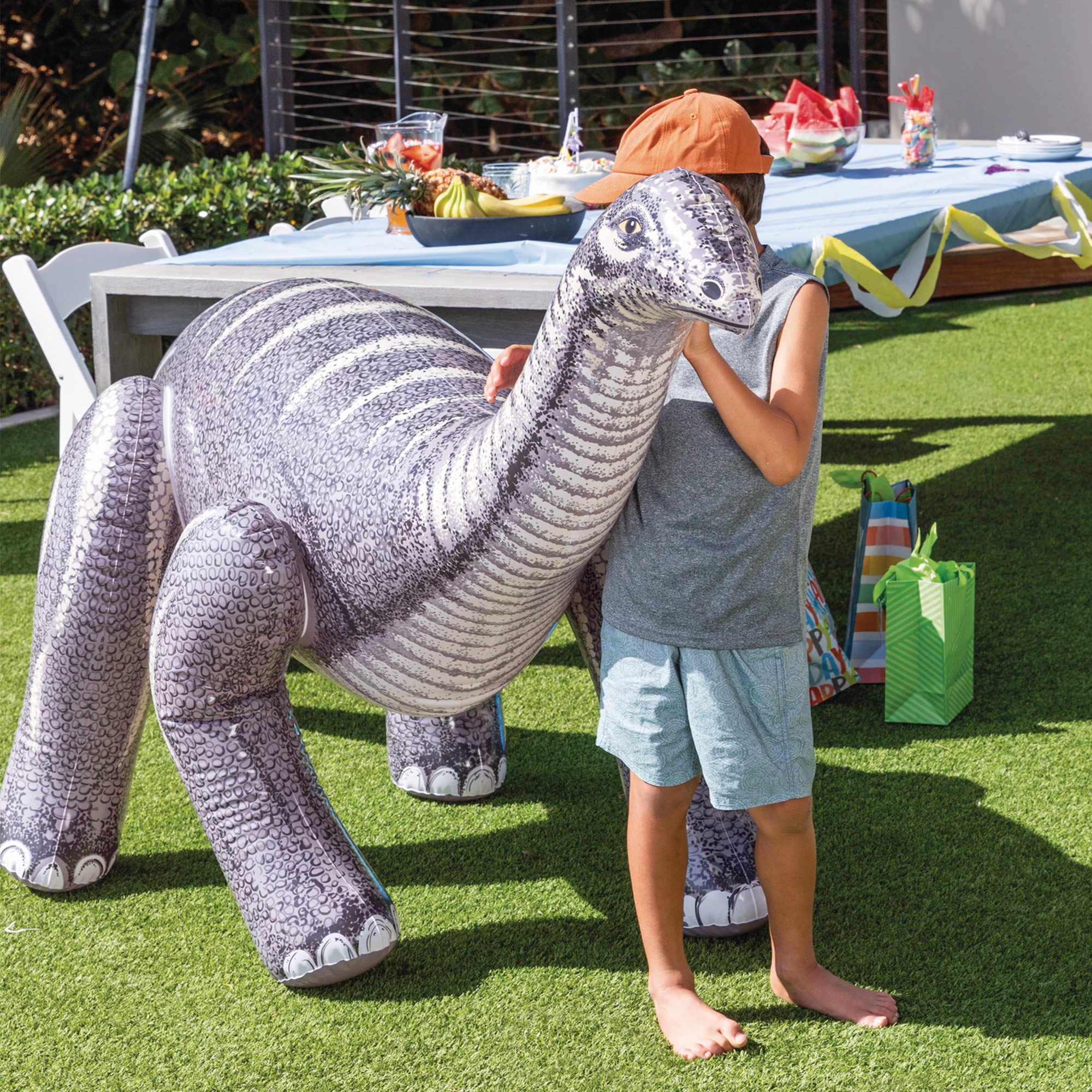 Tus amigos dinosaurios hinchables Intex 3