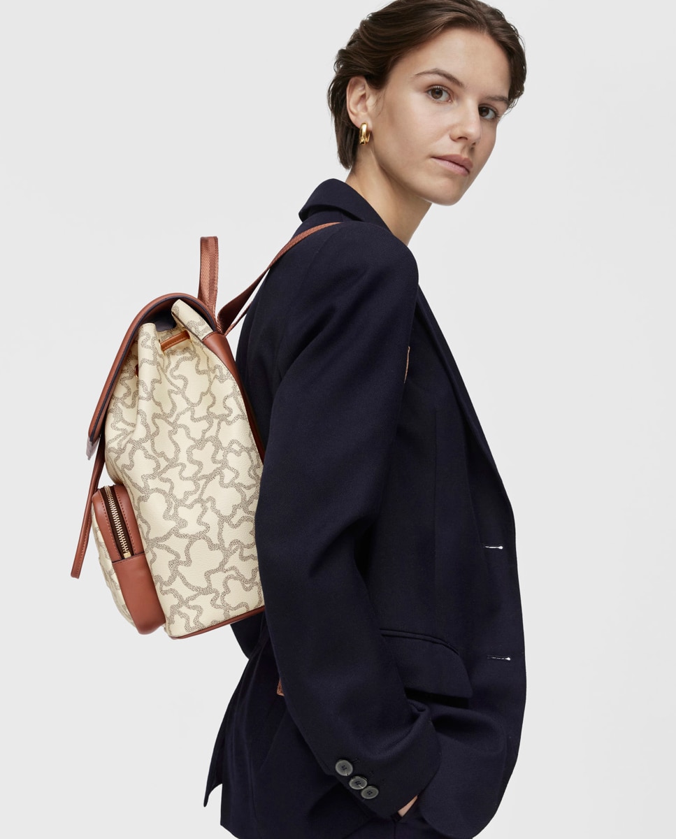 Mochila Estampada com Aba e Botão Magnético - Bege Bege-4