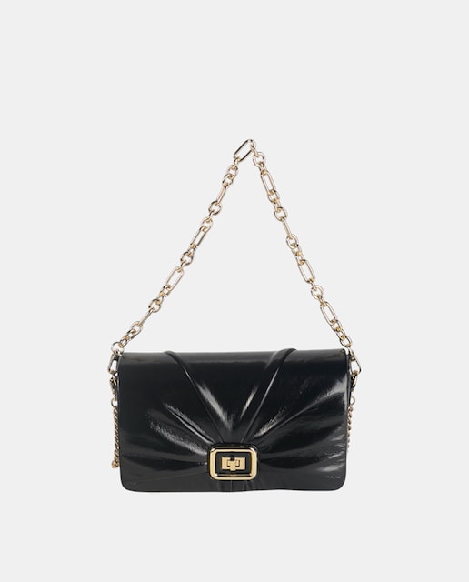 Imagen 0 de Bolso bandolera y de hombro confeccionado en pu metálico color negro  con solapa y cierre de metal.