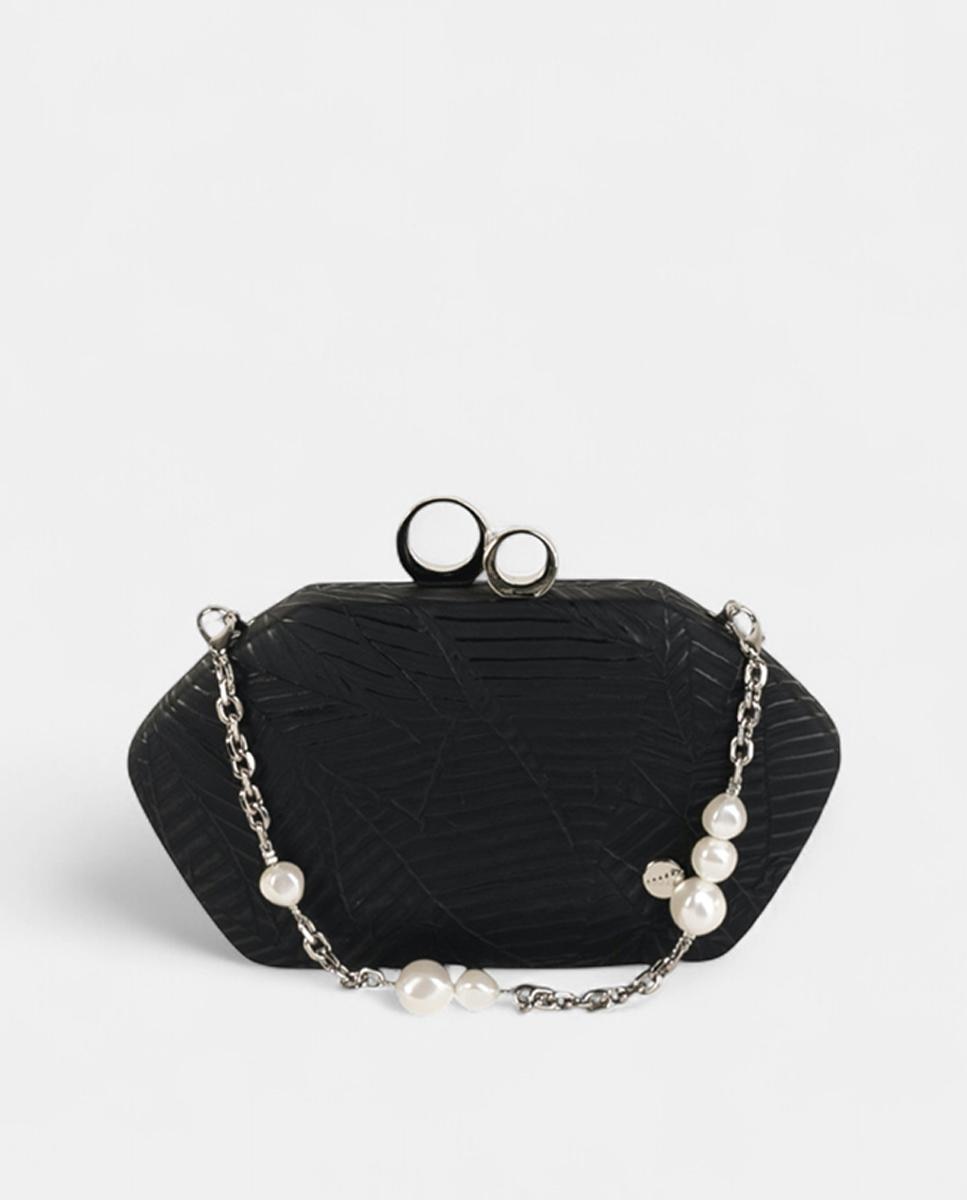 Mala Clutch de Festa Pequena, Compacta e Rígida em Material Sintético Texturado com Corrente Decorativa com Pérolas e Fecho Metálico Preto-1