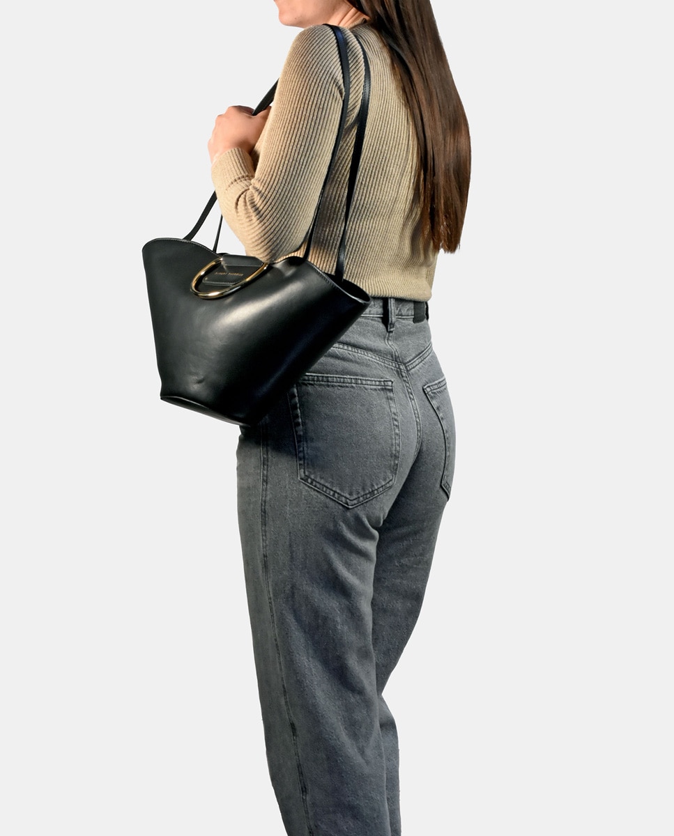 Mala Crossbody com Alças de Mão Metálicas em Pele Preto-2