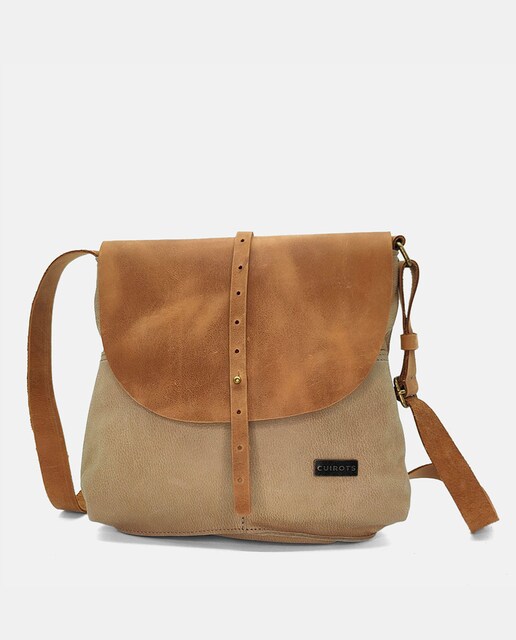 Imagen 0 de Bandolera mediana con solapa ORIGINAL de piel