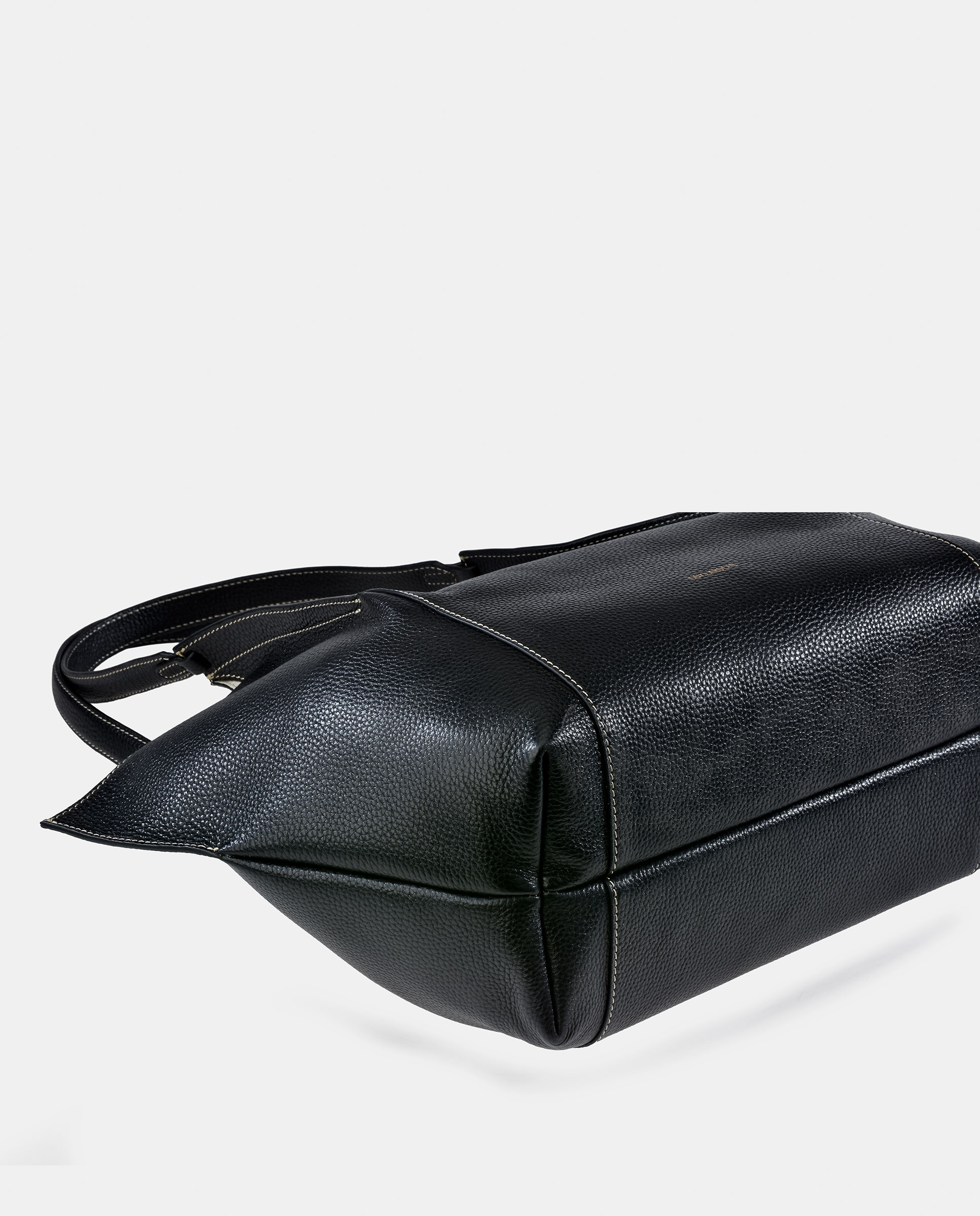 Mala Tipo Tote Grande em Pele com Pouch Interior Preto-3