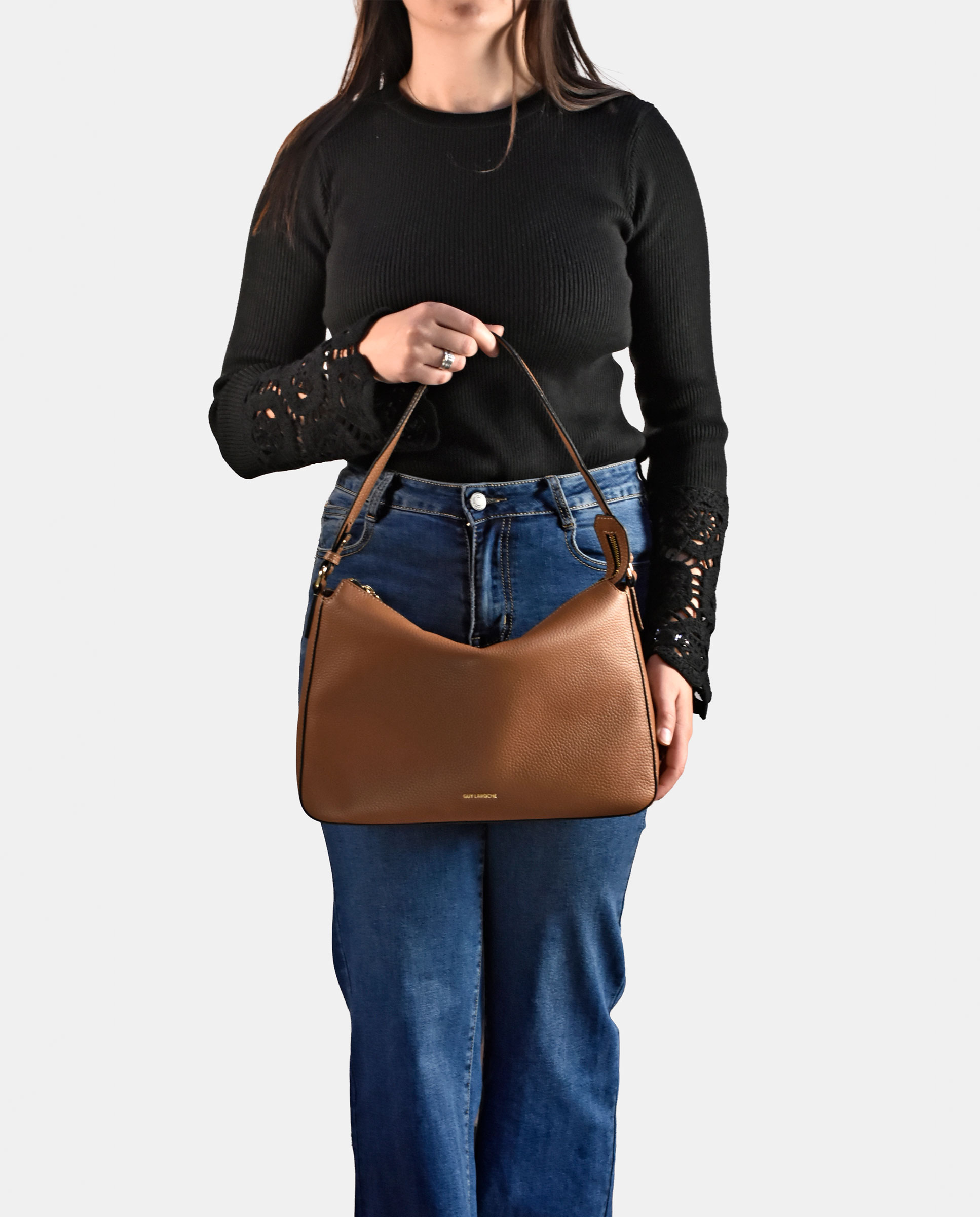 Mala Hobo em Pele com Alça e Alça de Tiracolo Camel-5