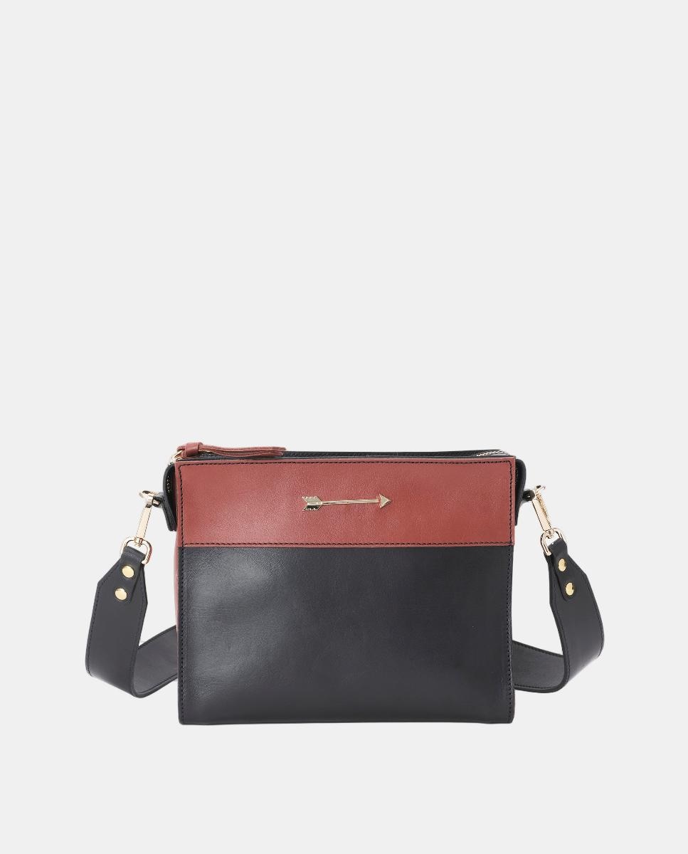 Imagem 0 de Mala a Tiracolo Média em Pele com Corte Quadrado.