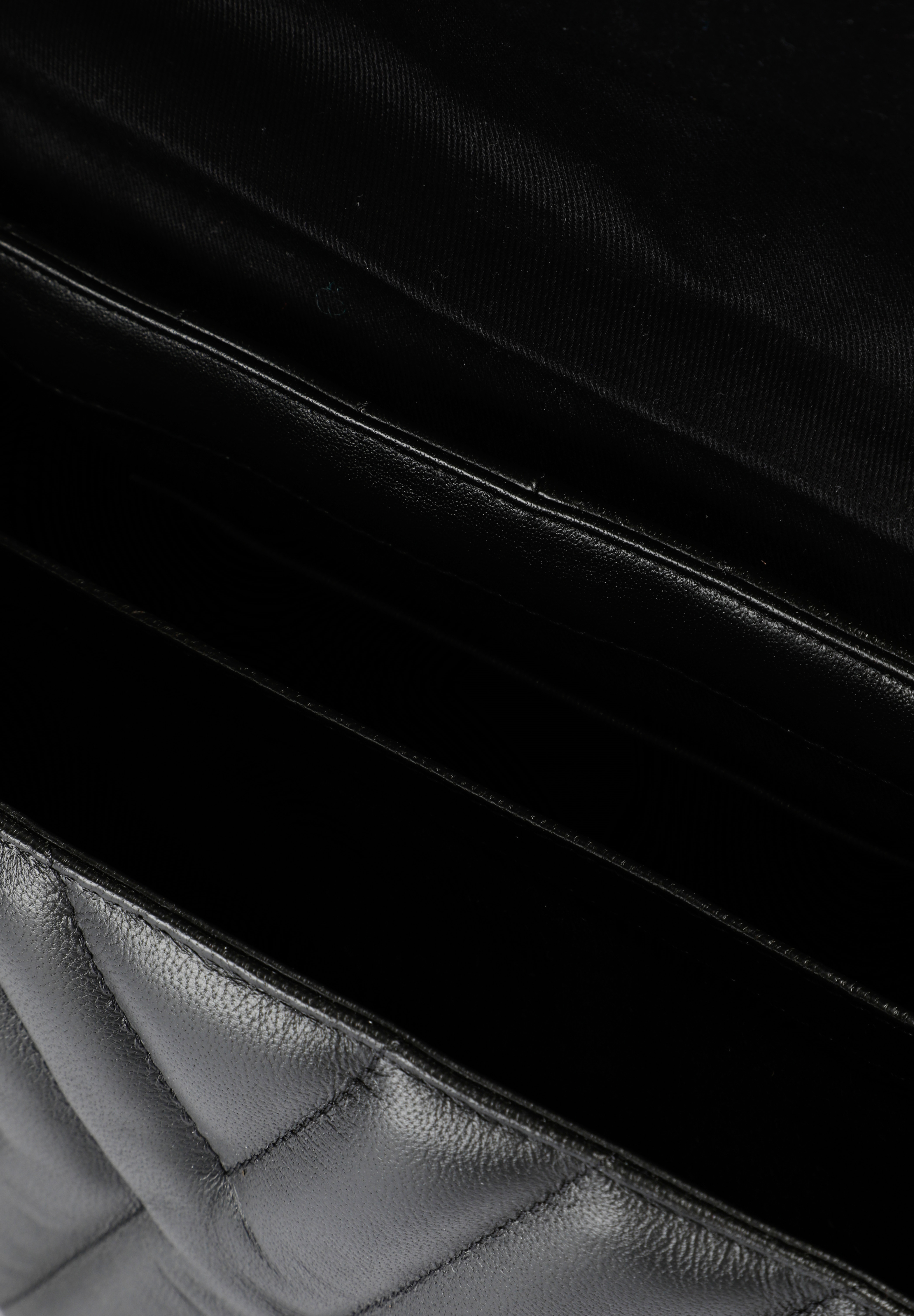 Mala de Ombro em Pele Preto-8