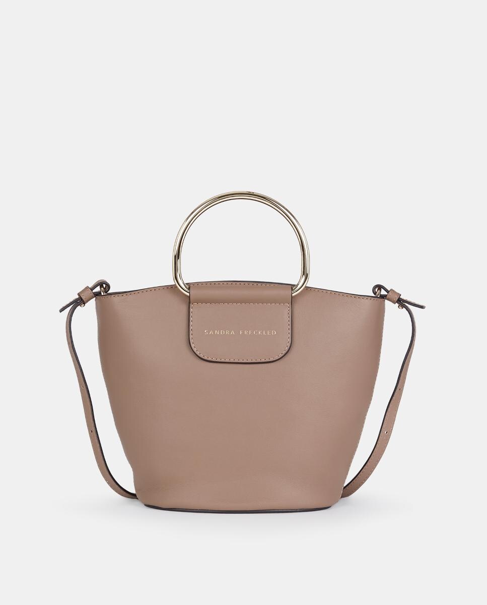 Mala Crossbody em Pele Lisa com Alças Metálicas Taupe-1