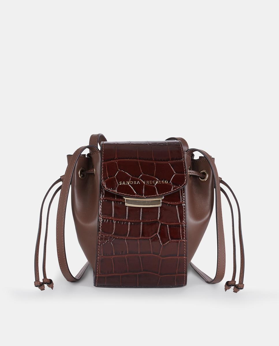 Mala Crossbody Pequena em Pele Gravada com Aba e Alças Compridas Castanho-escuro-1