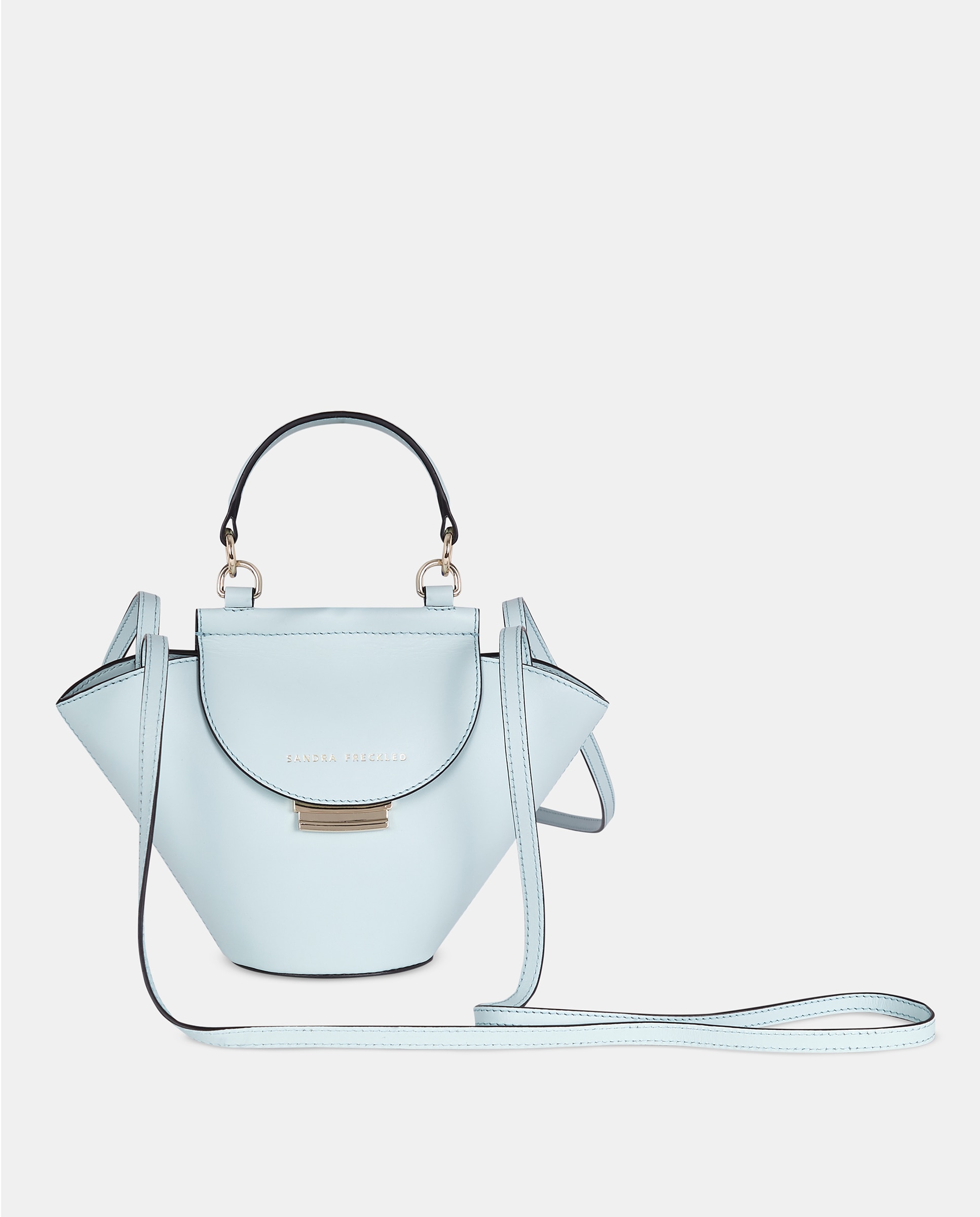 Imagem 0 de Mala Crossbody em Pele Lisa com Alça de Mão e Aba