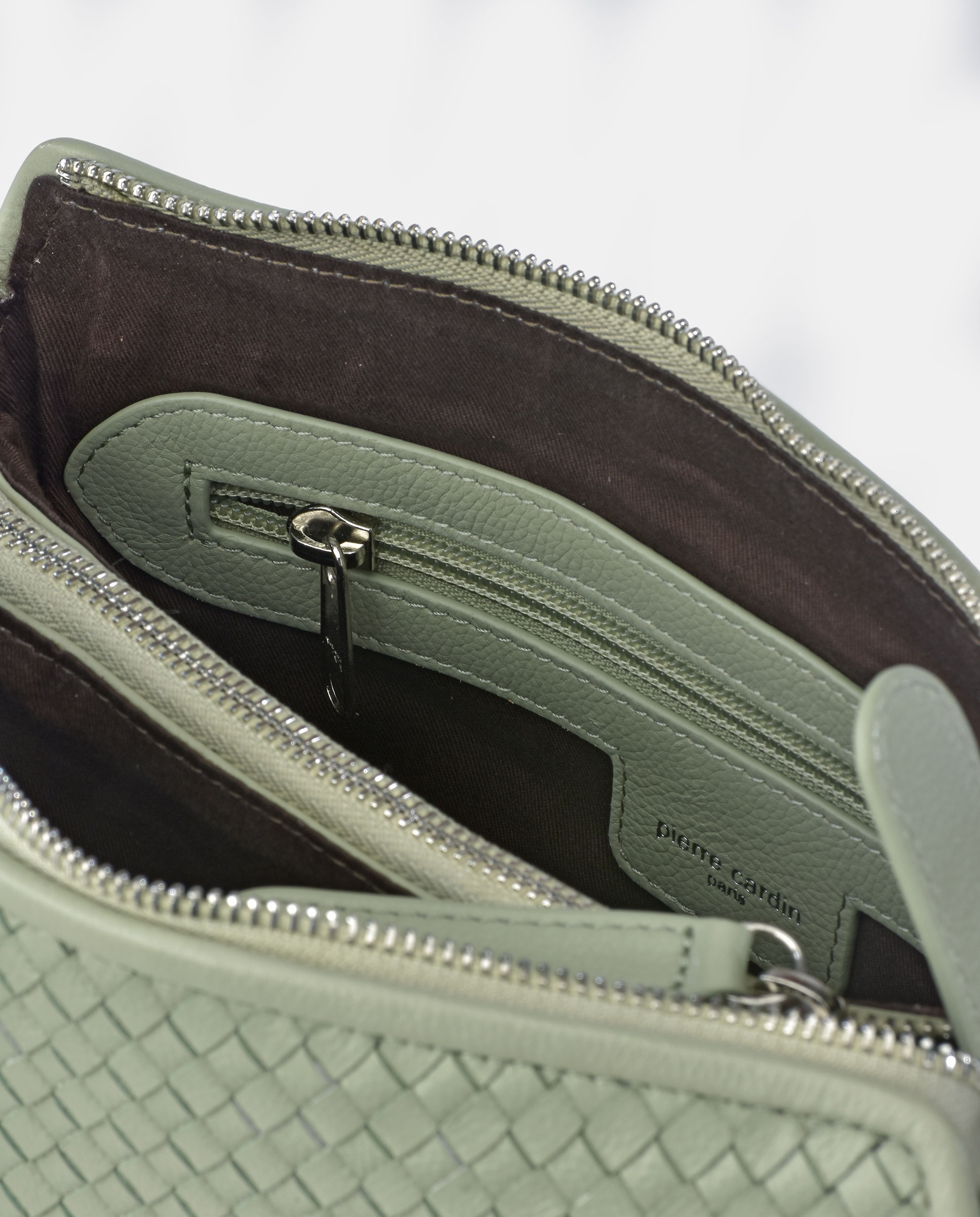 Mala Crossbody em Pele Entrançada com Alça de Tiracolo Desmontável Verde Água-4