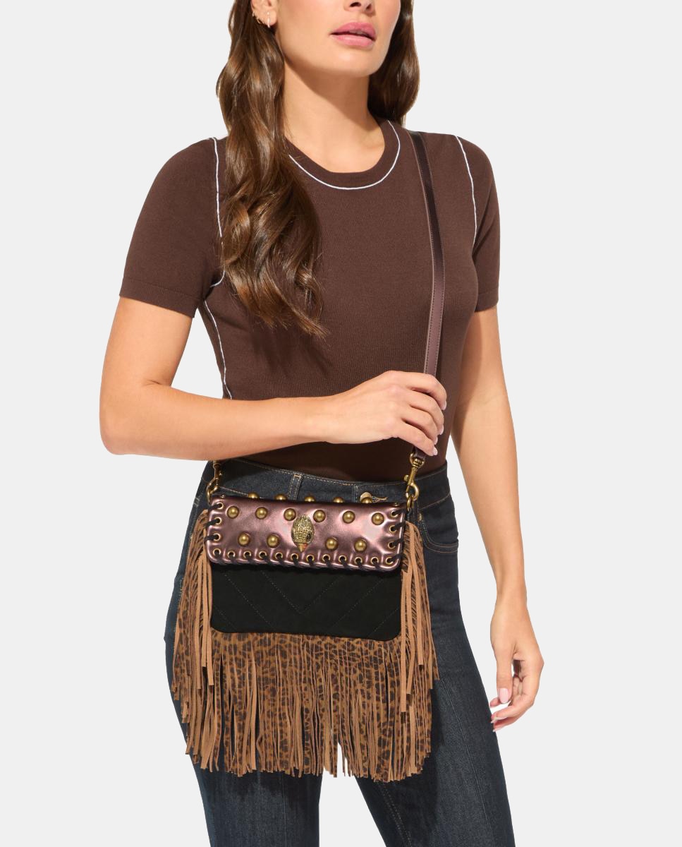 Imagen 6 de Bolso en piel con solapa decorada con tachuelas doradas y flecos en los laterales - Kurt Geiger - Marrón Marrón