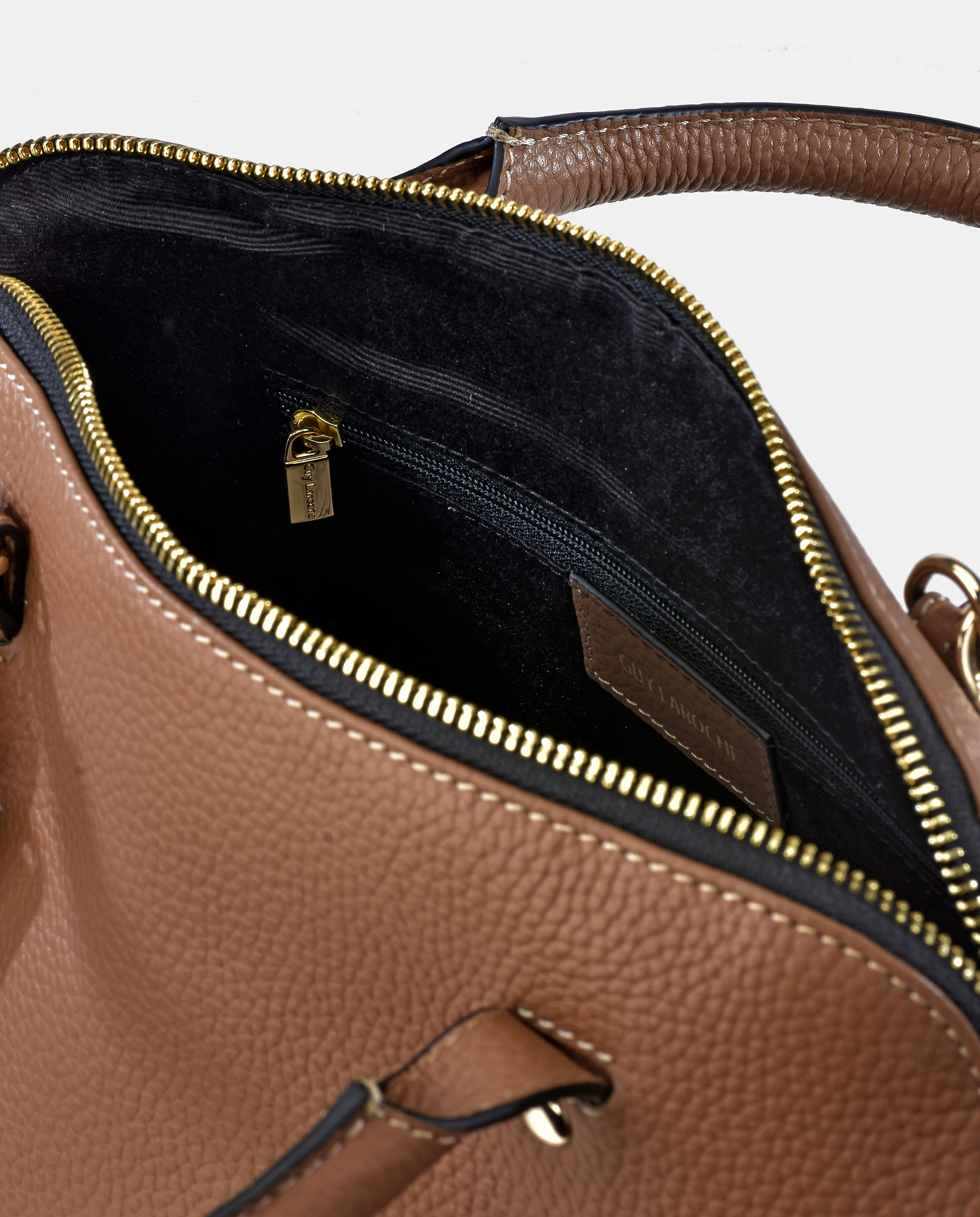 Mala Duffel em Pele com Alças e Alça de Tiracolo Camel-4