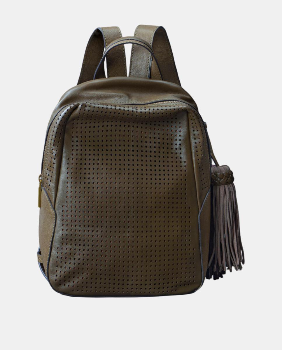 Imagem 0 de Mochila em Pele Perfurada