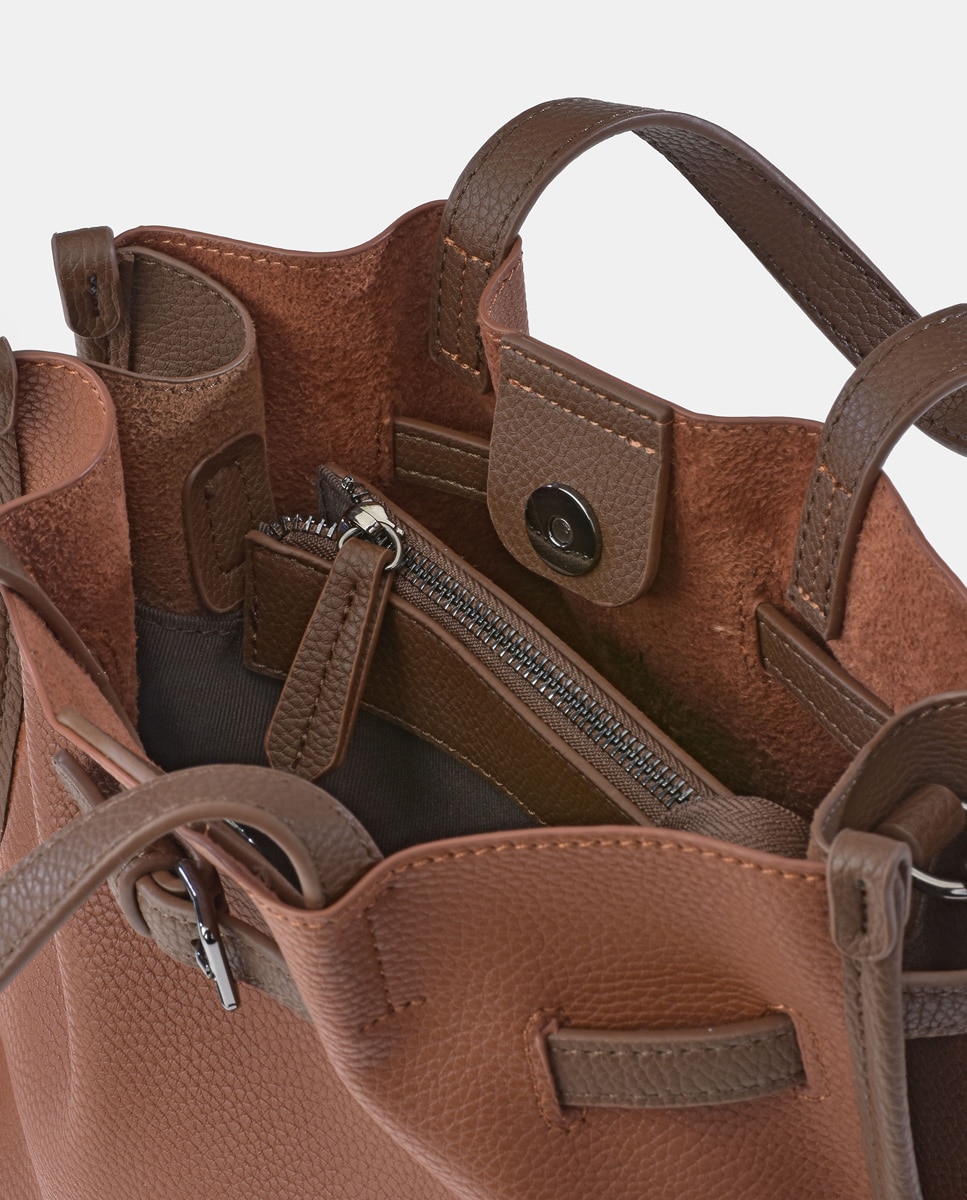 Mala Tipo Tote em P.U. com Alça de Tiracolo - Preto Castanho-claro-4
